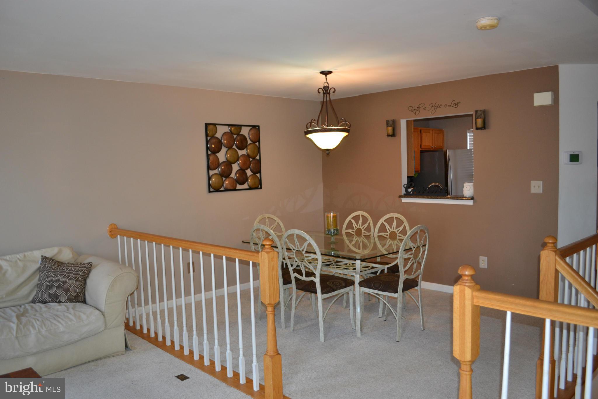 SEVEN OAKS - Residential