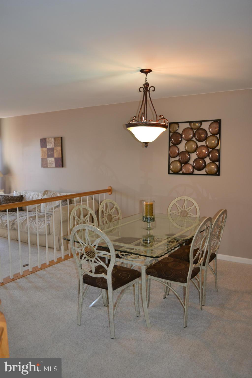 SEVEN OAKS - Residential