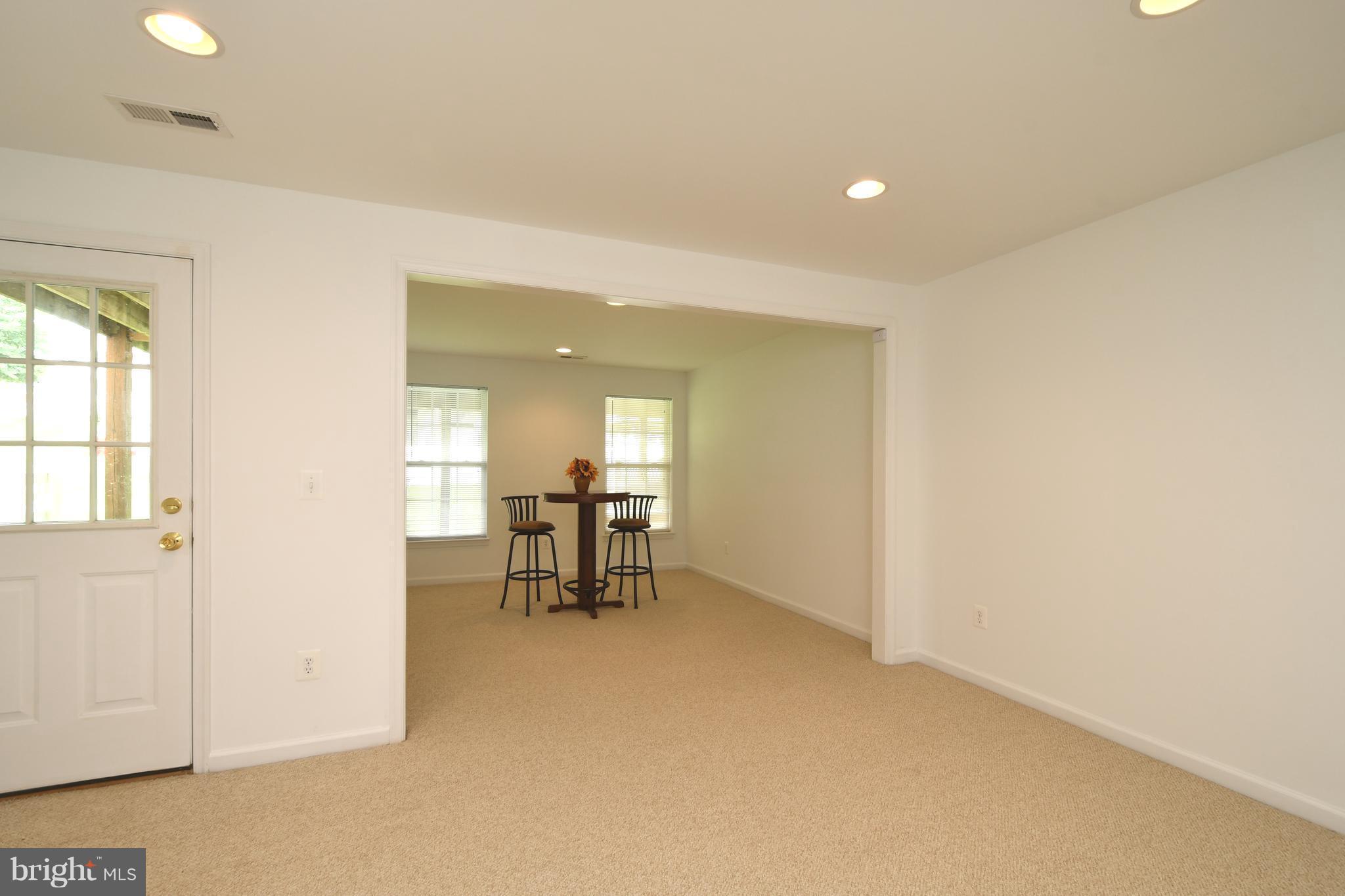 LAKELAND PLACE - Residential