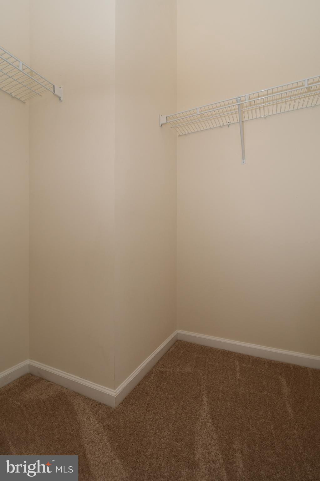 LAKELAND PLACE - Residential