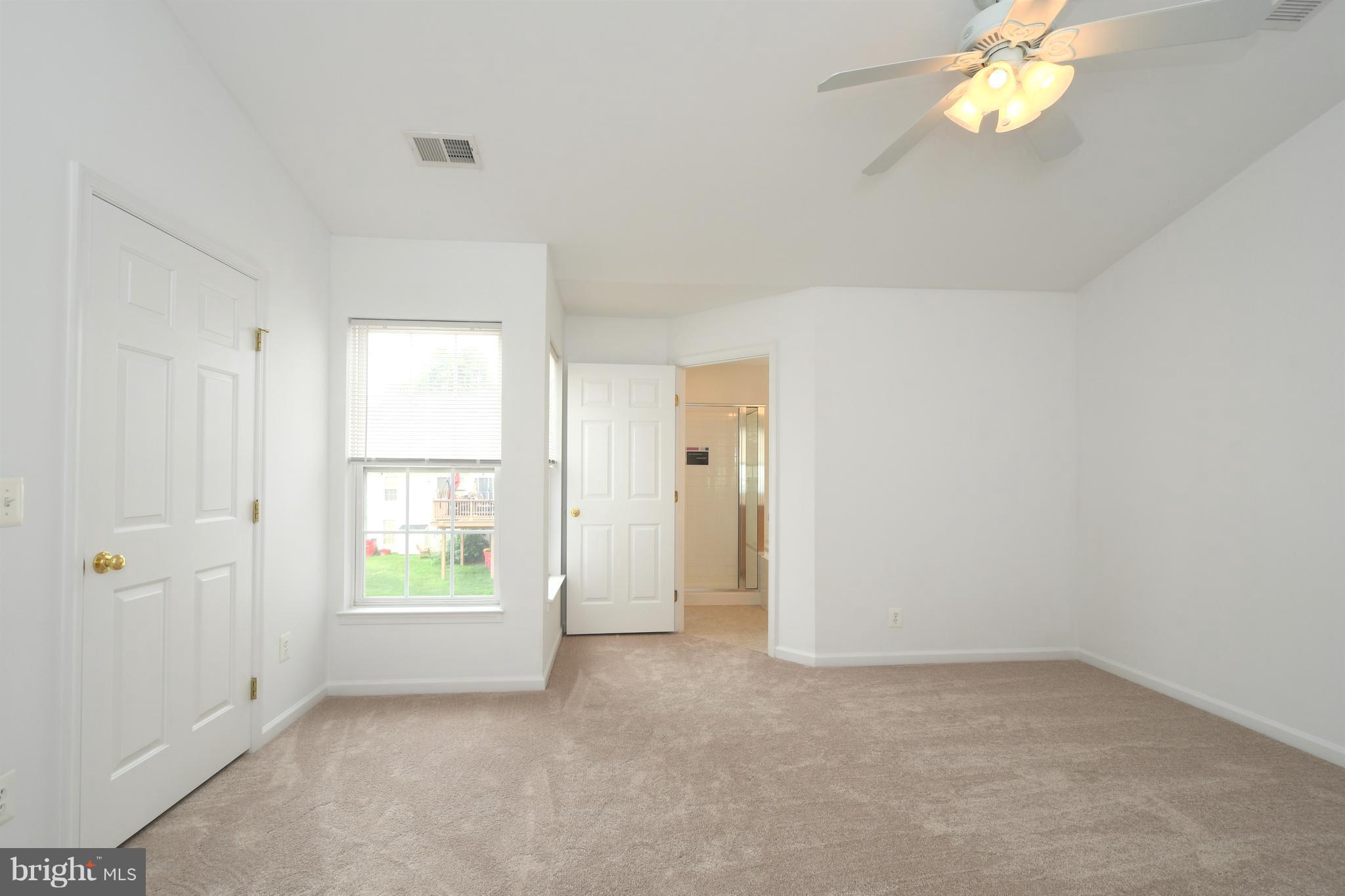 LAKELAND PLACE - Residential