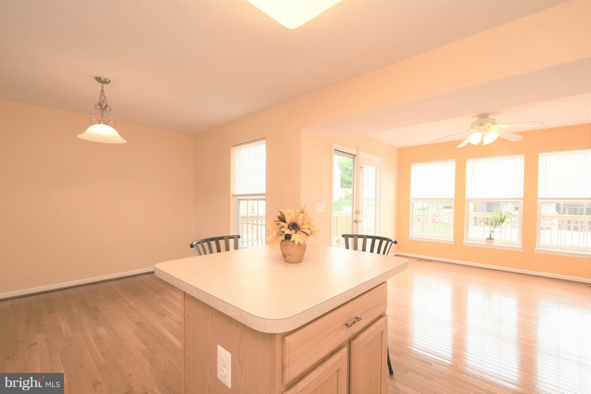 LAKELAND PLACE - Residential