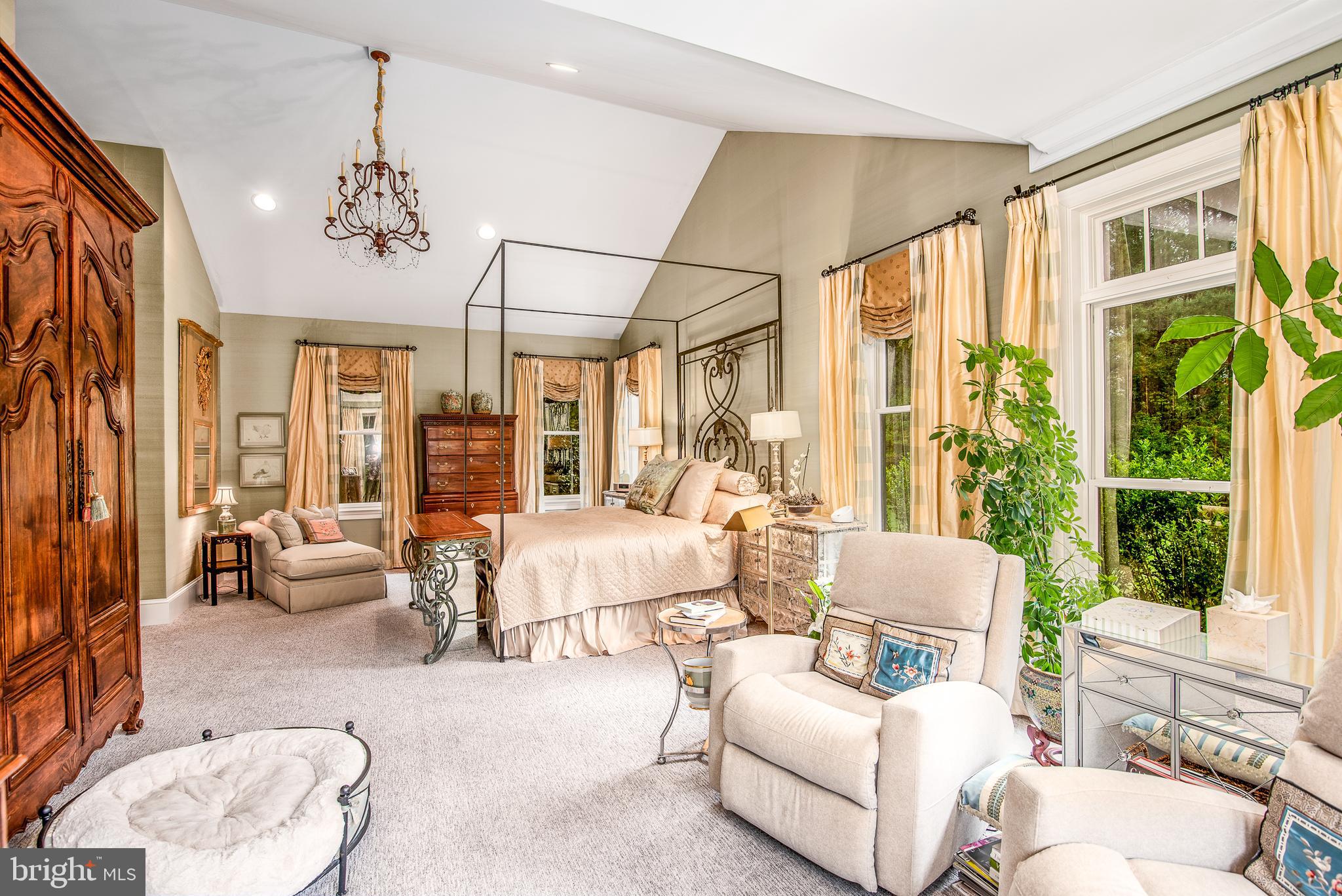 EASTON - Residential