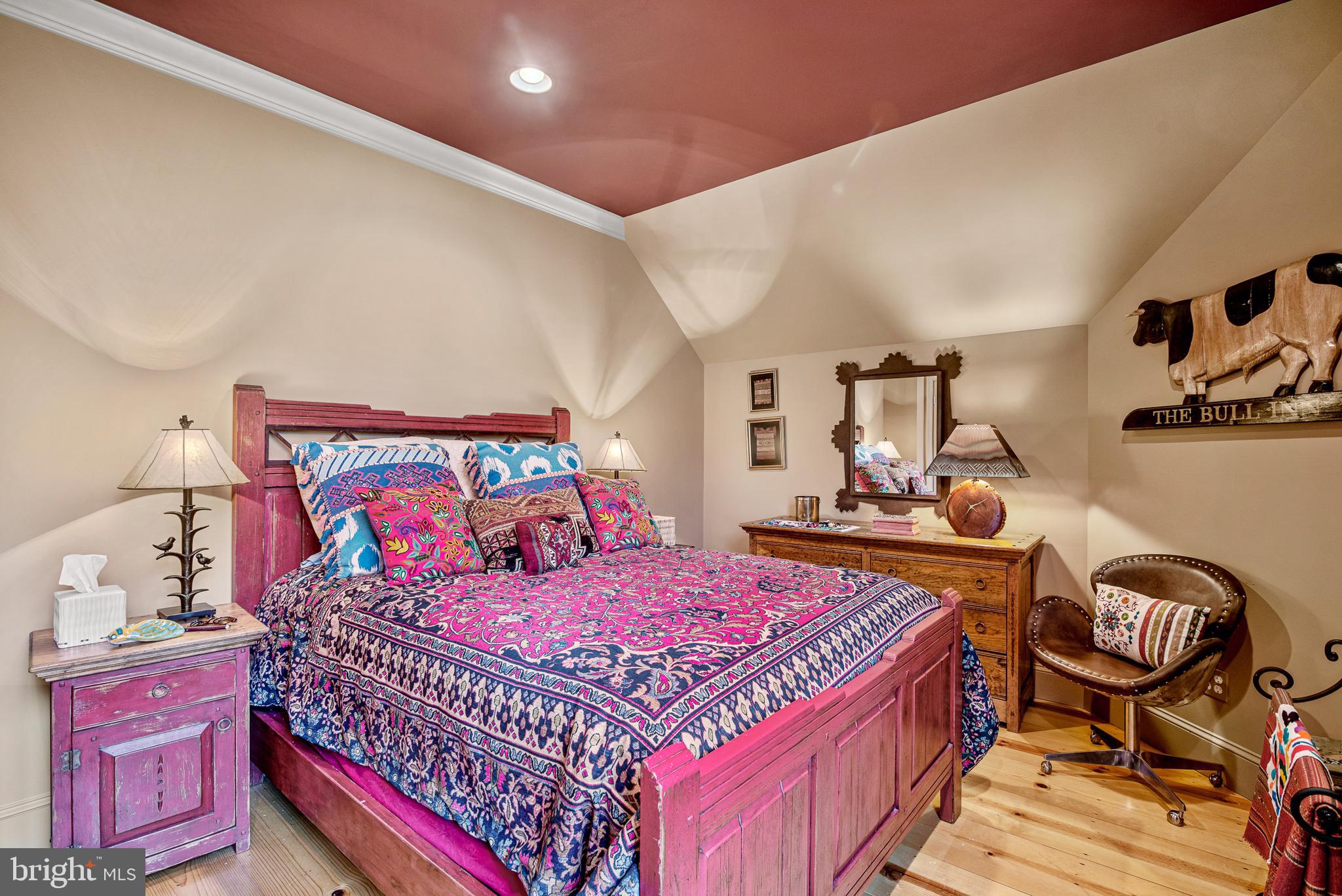 EASTON - Residential