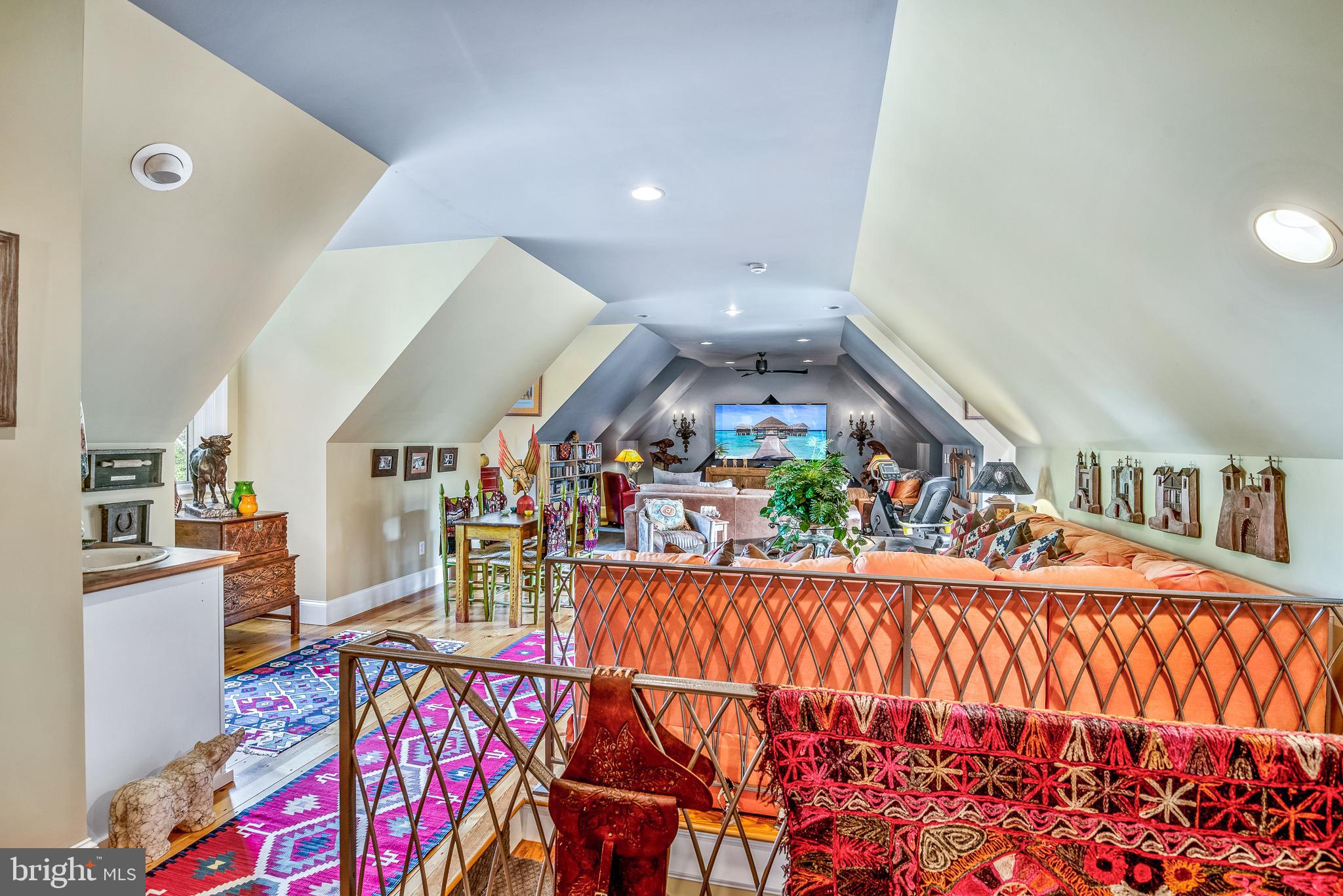 EASTON - Residential