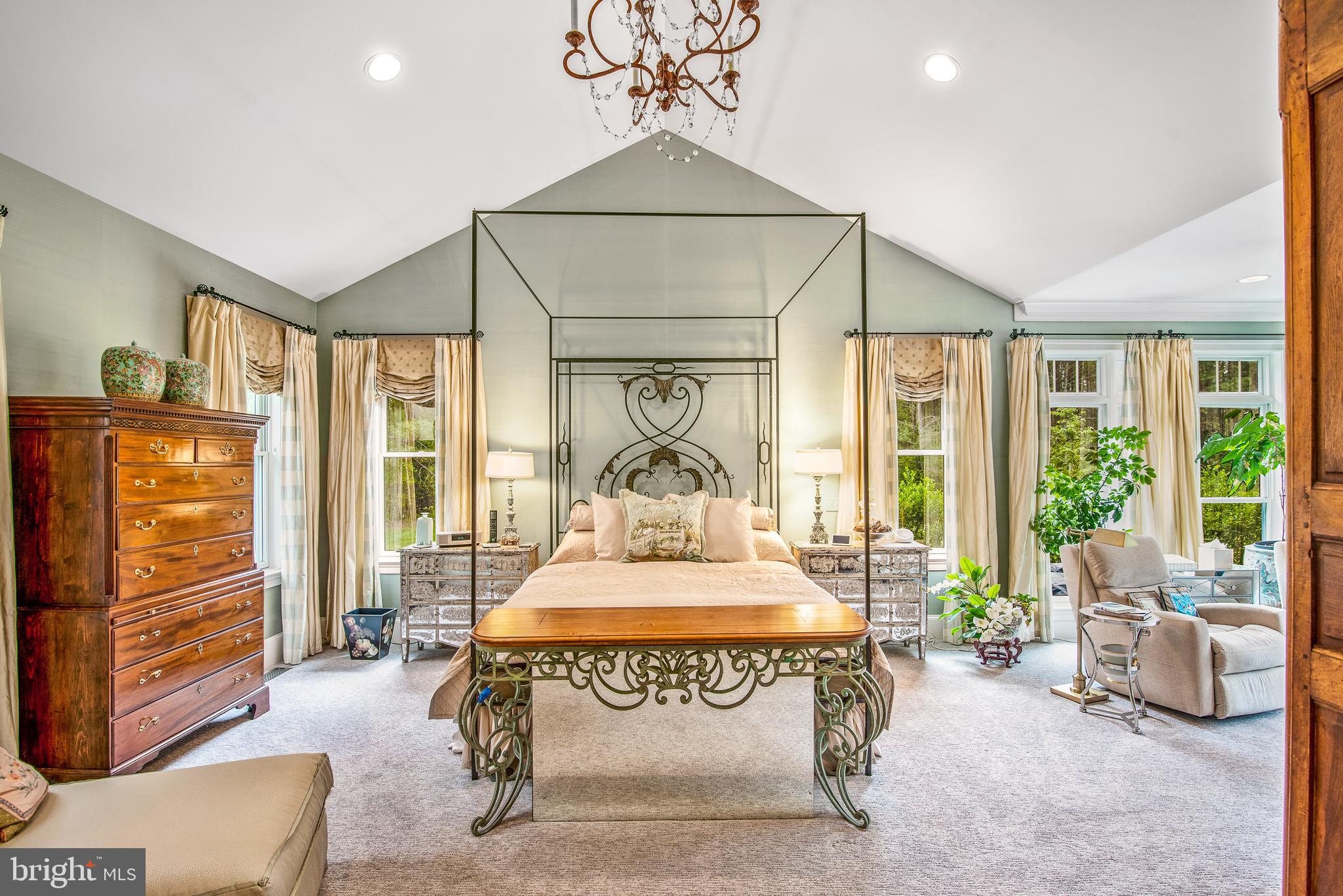 EASTON - Residential