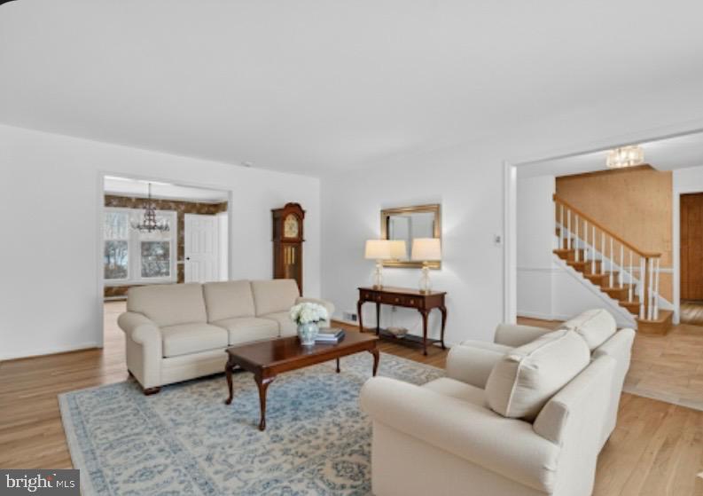 STONEGATE - Residential