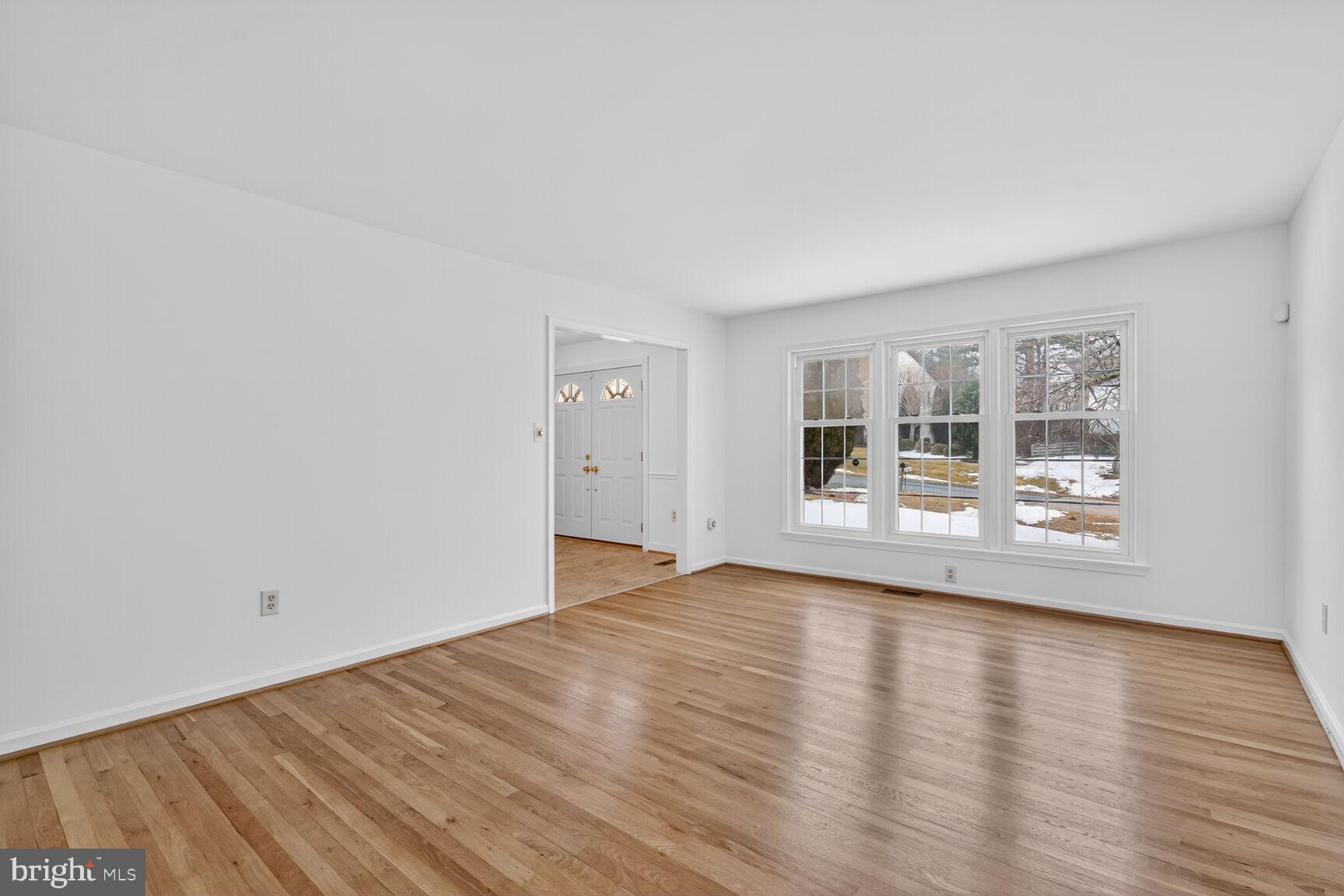 STONEGATE - Residential