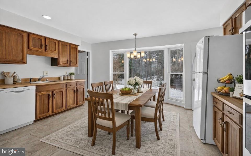 STONEGATE - Residential