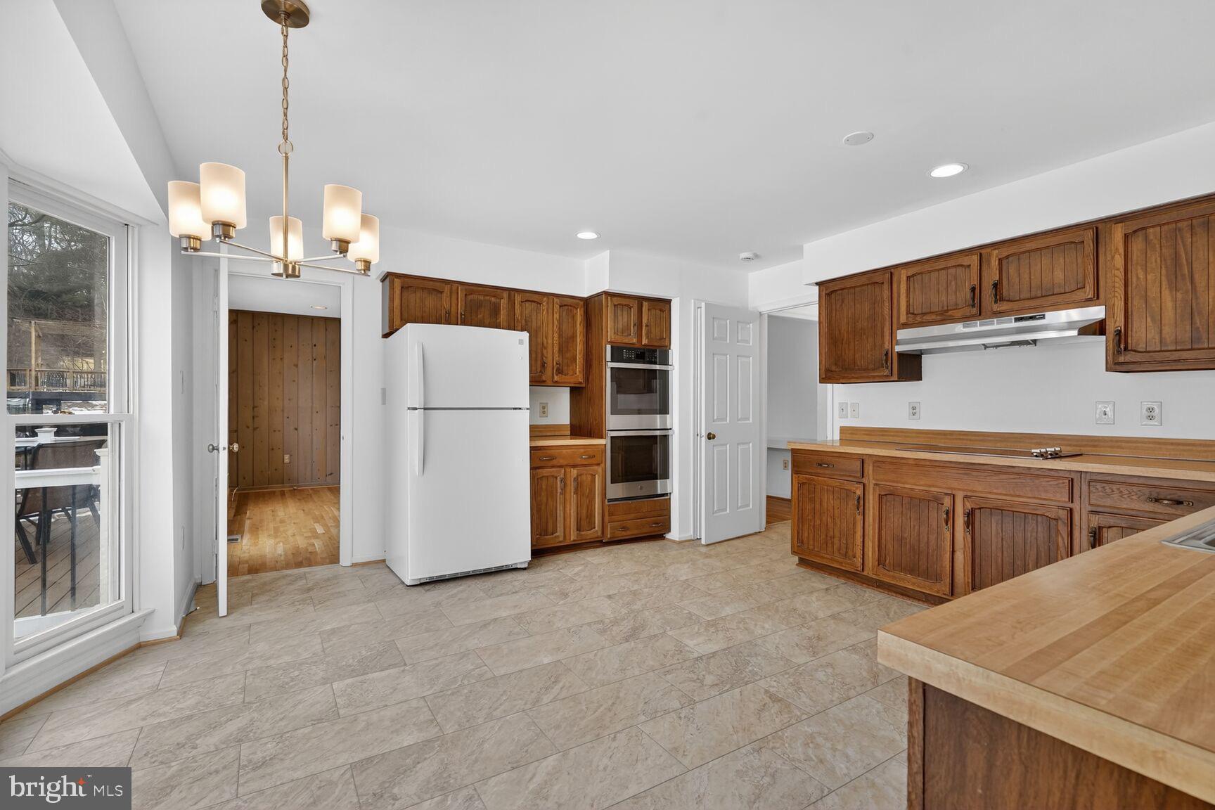 STONEGATE - Residential