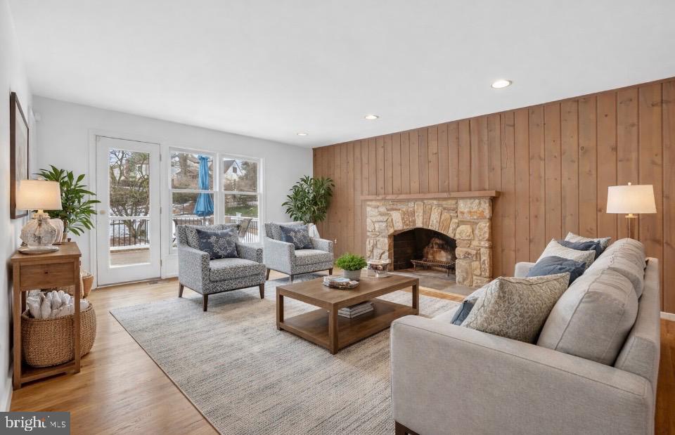 STONEGATE - Residential