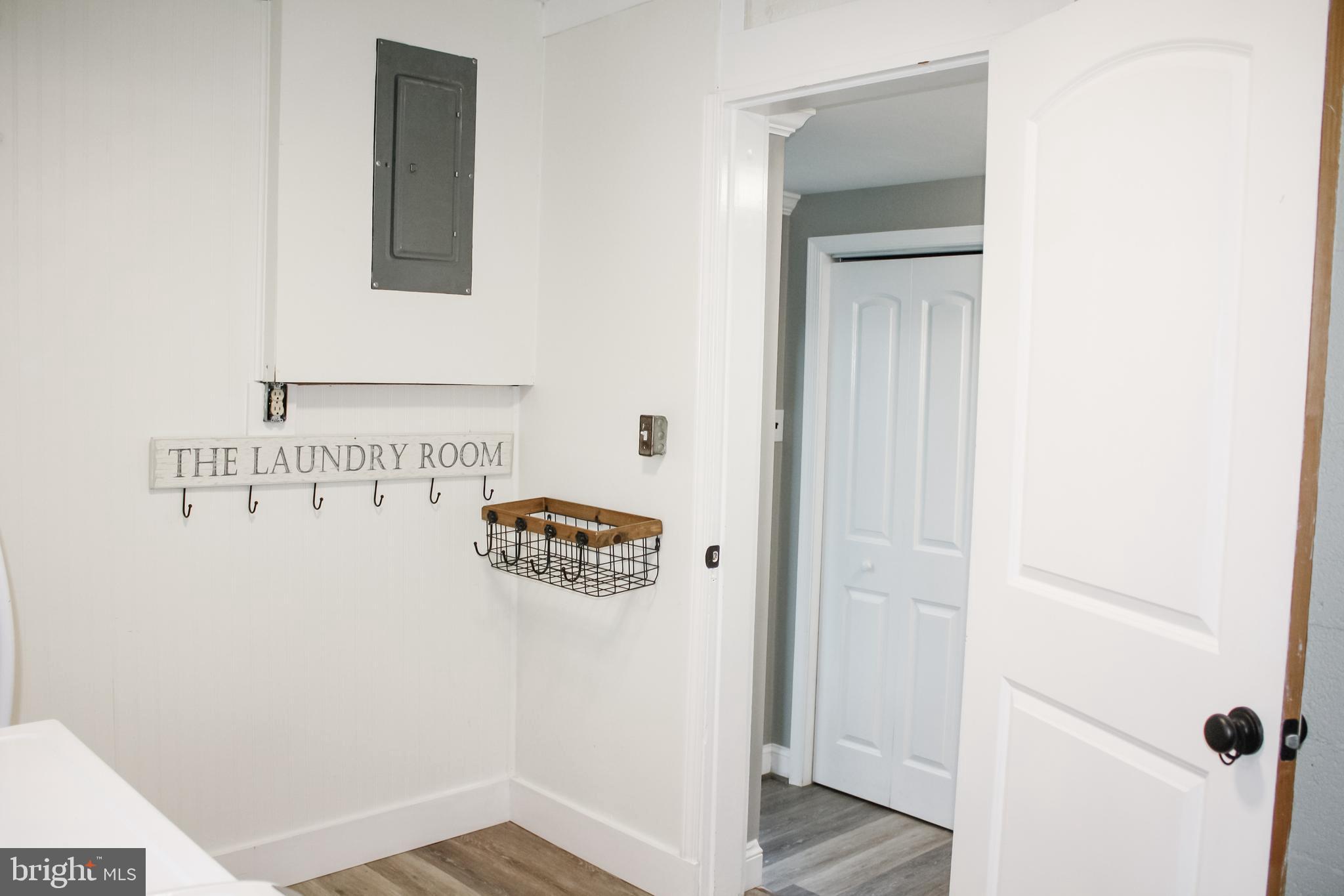 E L DAVIS - Residential