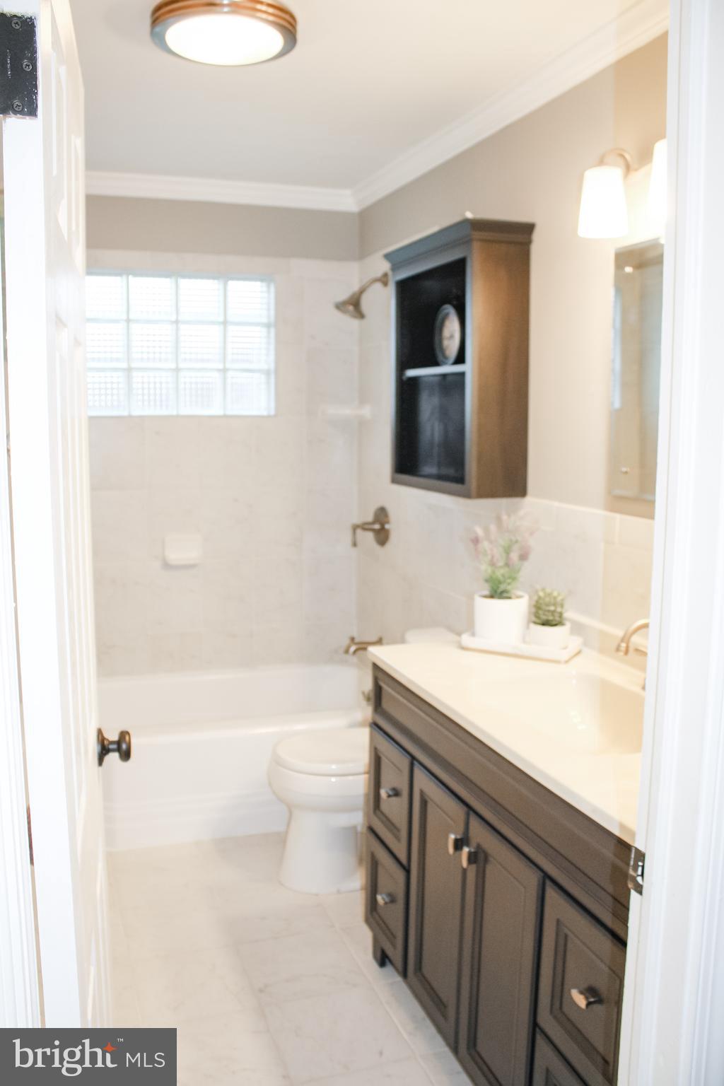 E L DAVIS - Residential