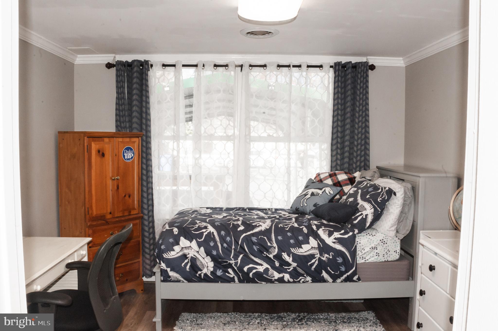 E L DAVIS - Residential