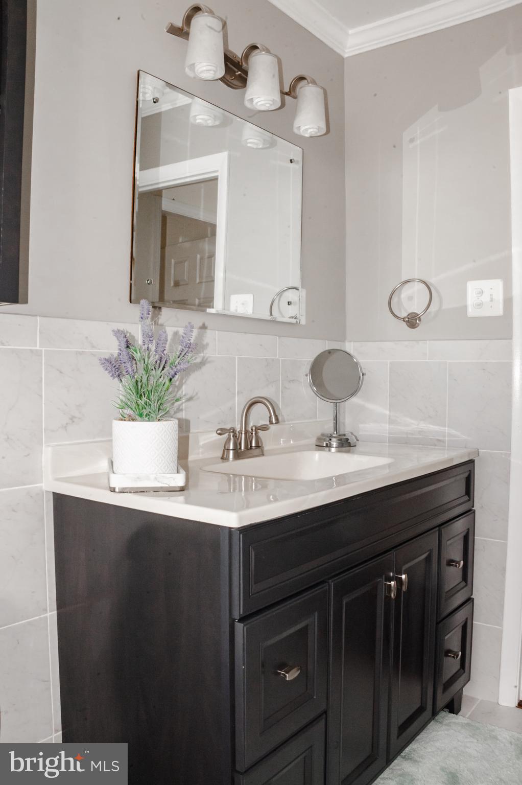 E L DAVIS - Residential