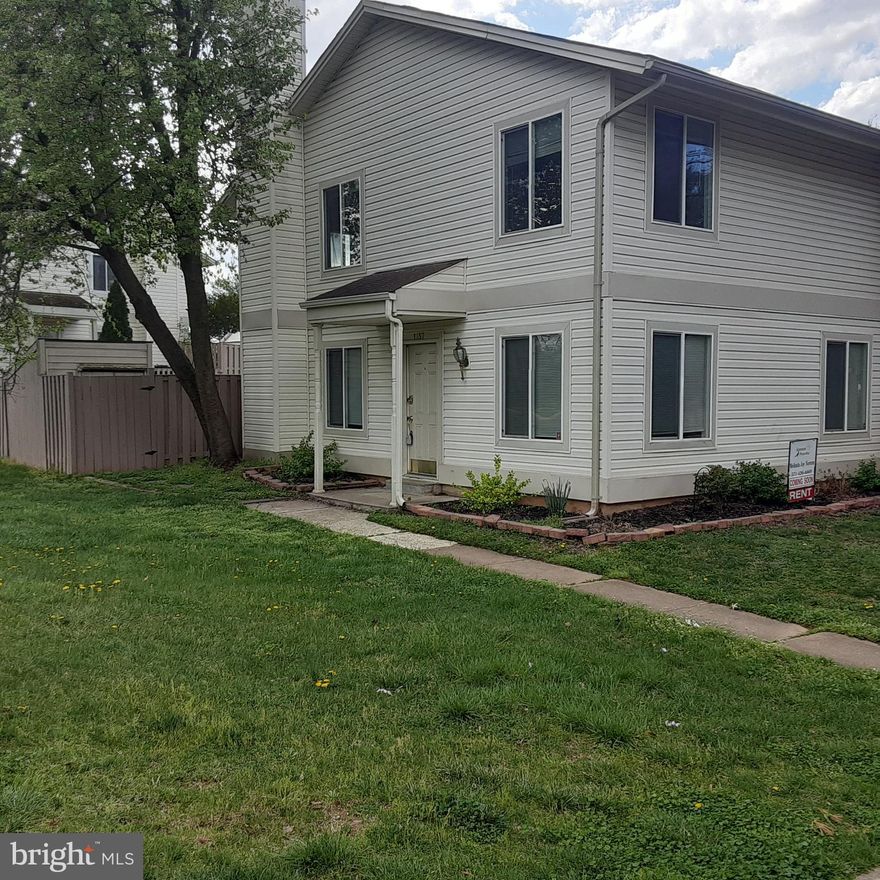 Beautiful End-Unit Townhouse!  Upgraded Kitchen with Stainless Appliances, Granite Tops, Double Sink and Ceramic Floors.  Living Room with Hardwood floors and Cozy Fireplace with French Doors Leading to Fully Fenced Back yard with Shed.  The Master Bath has been redone with Granite Vanity Top.  All Three Bedrooms are generously sized and have Ceiling Fans.   Two Parking Spaces convey.  The Neighborhood has many amenities including Pool, Tot Lots, and Tennis.  
The house is Professionally managed.   Submit applications to 
https://baymgmtgroupnorthvirginia.appfolio.com/listings/detail/0dd25df4-c47d-4156-8e61-da6d69874b54