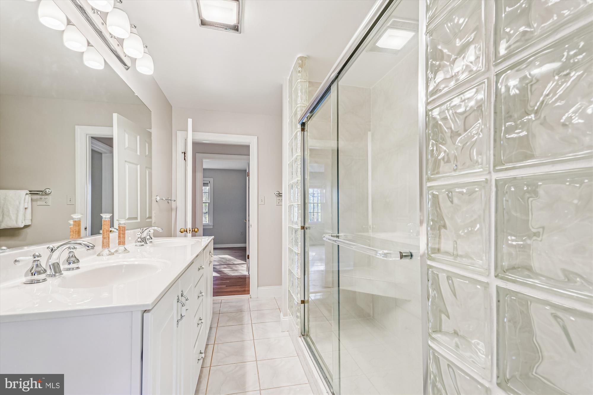 DENIT ESTATES - Residential