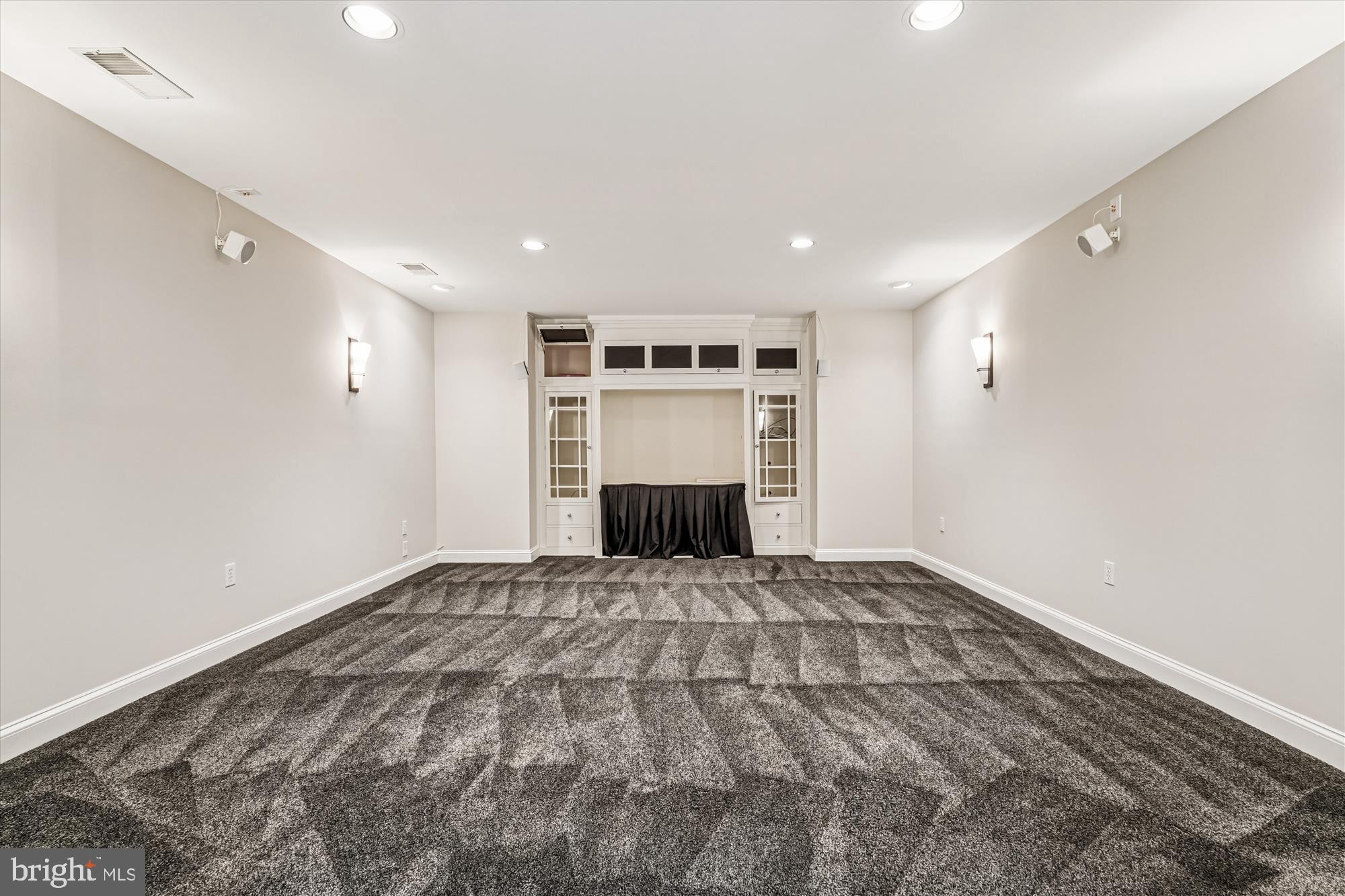 DENIT ESTATES - Residential