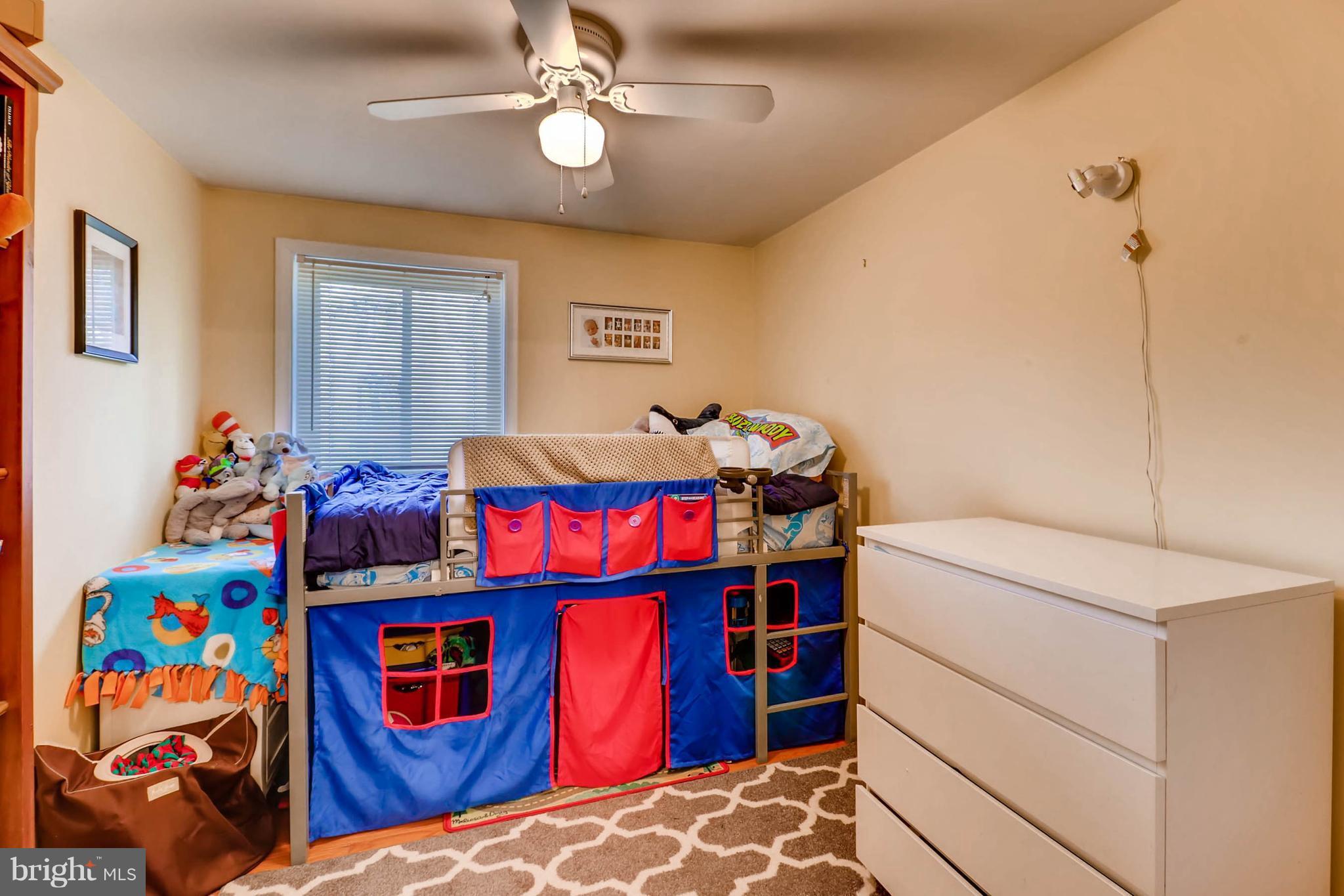 VILLAGE OF OWEN BROWN - Residential