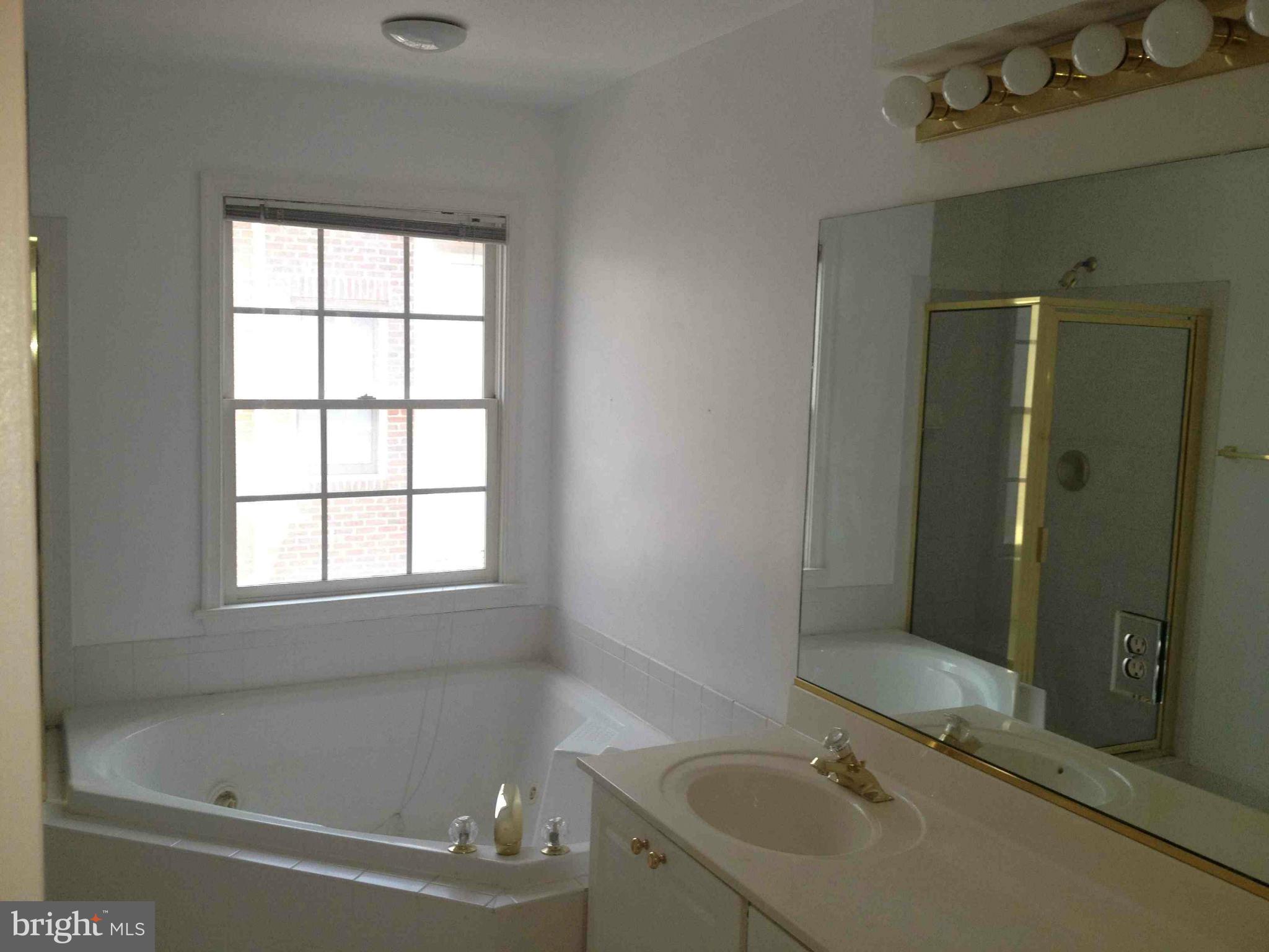 BALLSTON - Residential Lease