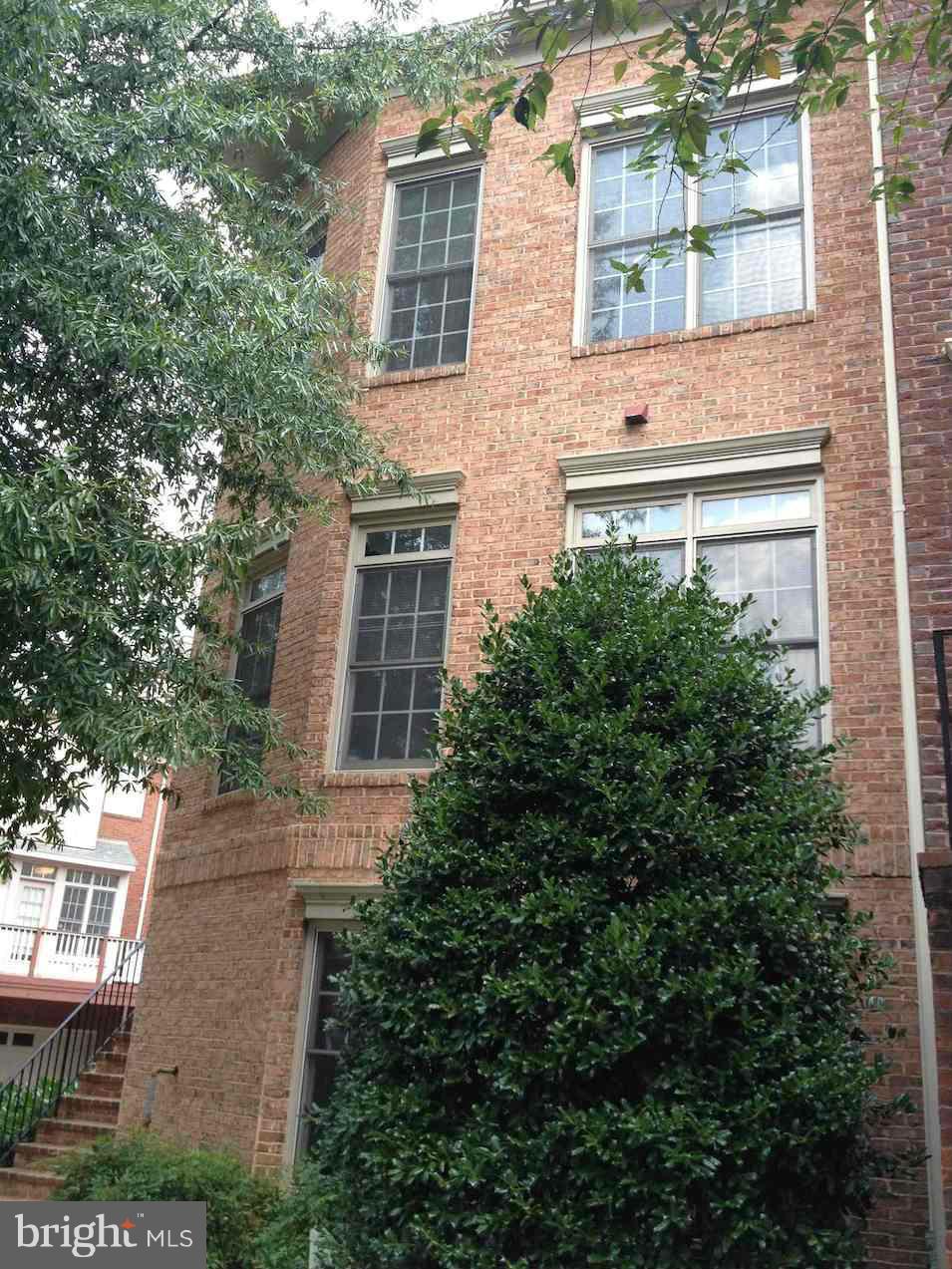 BALLSTON - Residential Lease