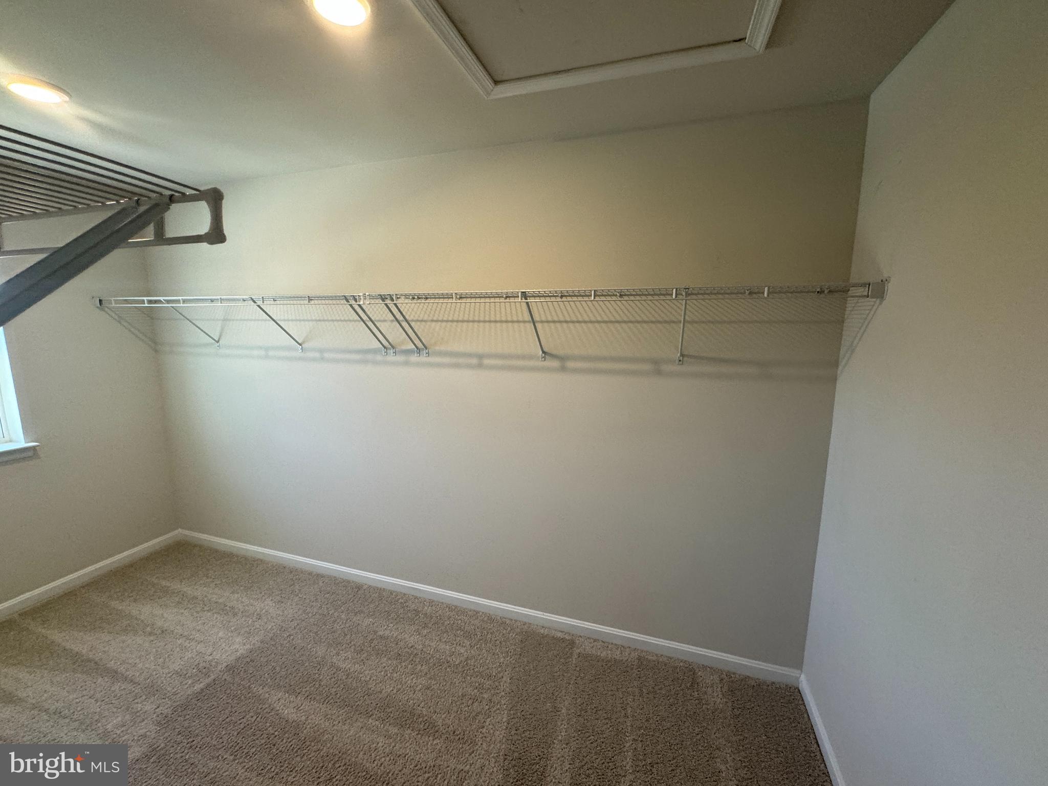 SHENANDOAH CROSSING - Residential Lease