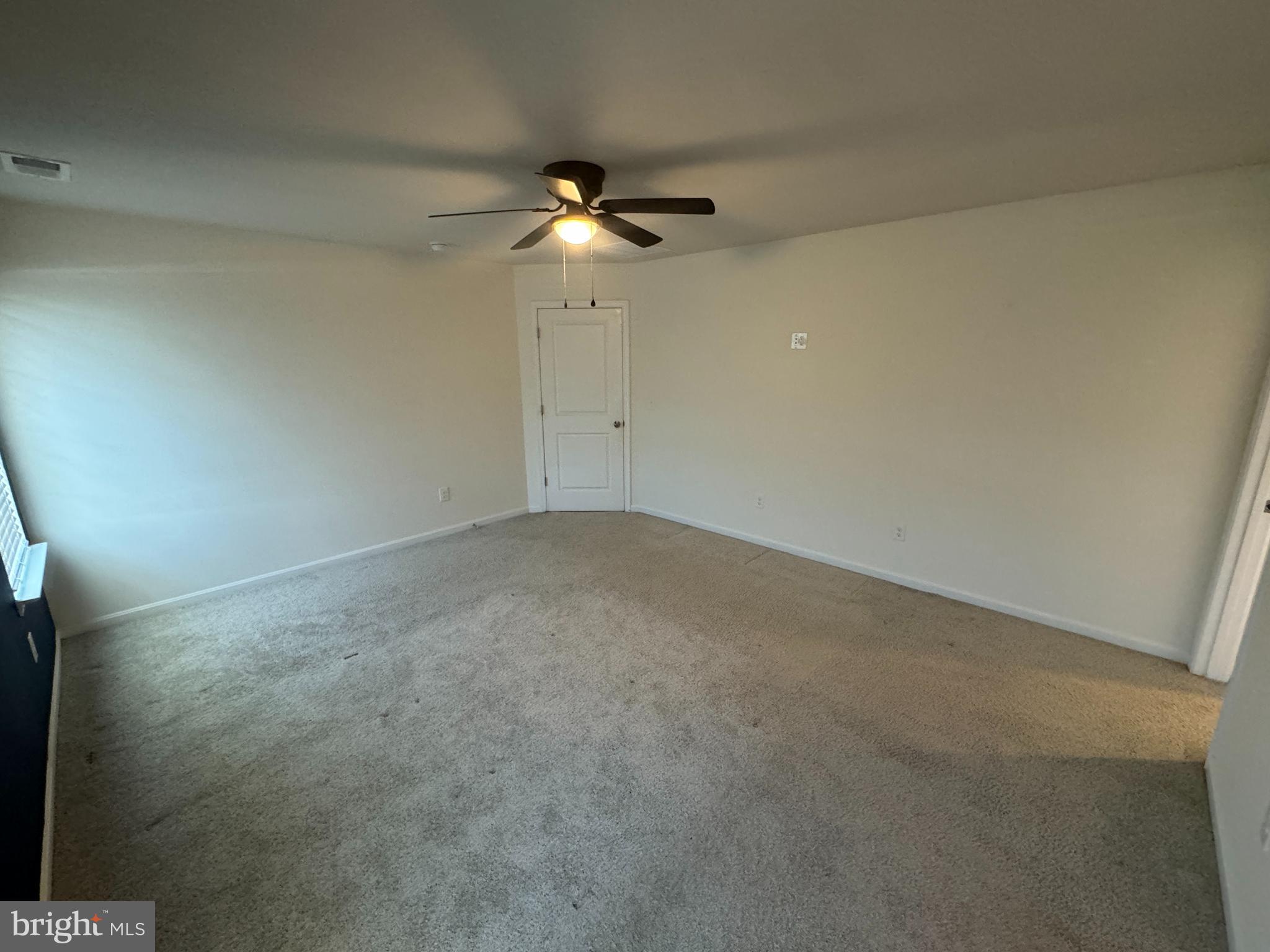 SHENANDOAH CROSSING - Residential Lease