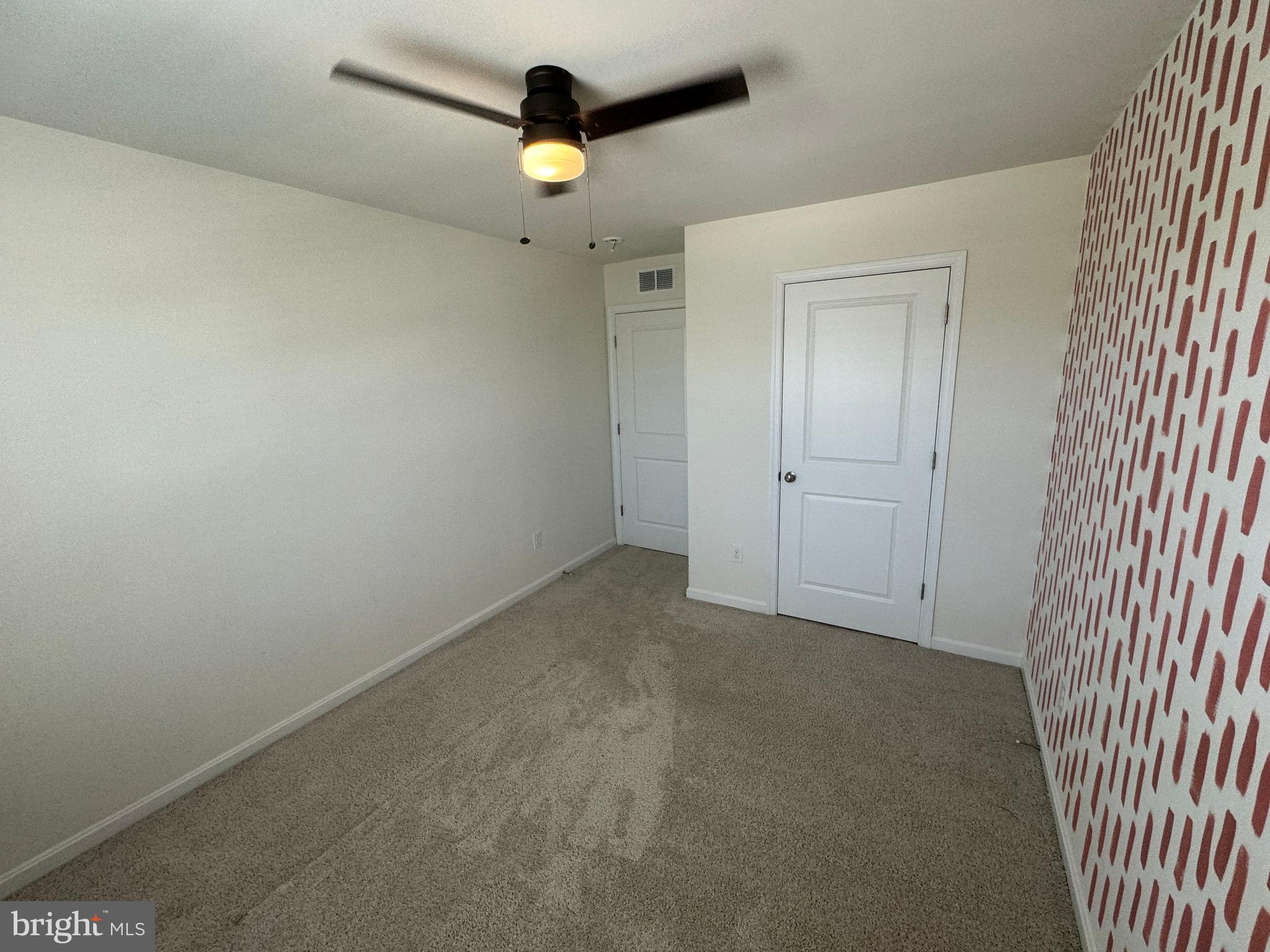 SHENANDOAH CROSSING - Residential Lease