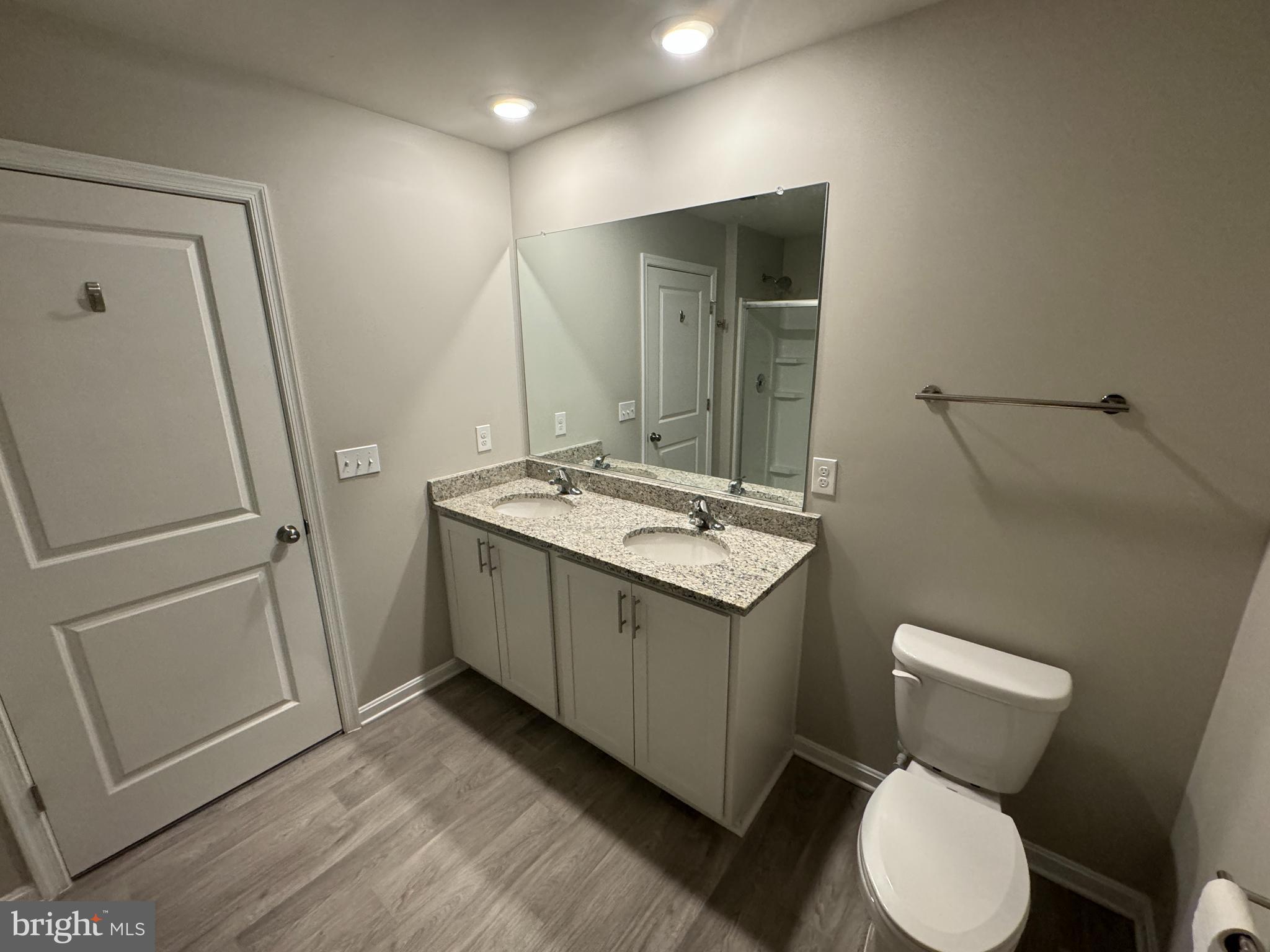 SHENANDOAH CROSSING - Residential Lease