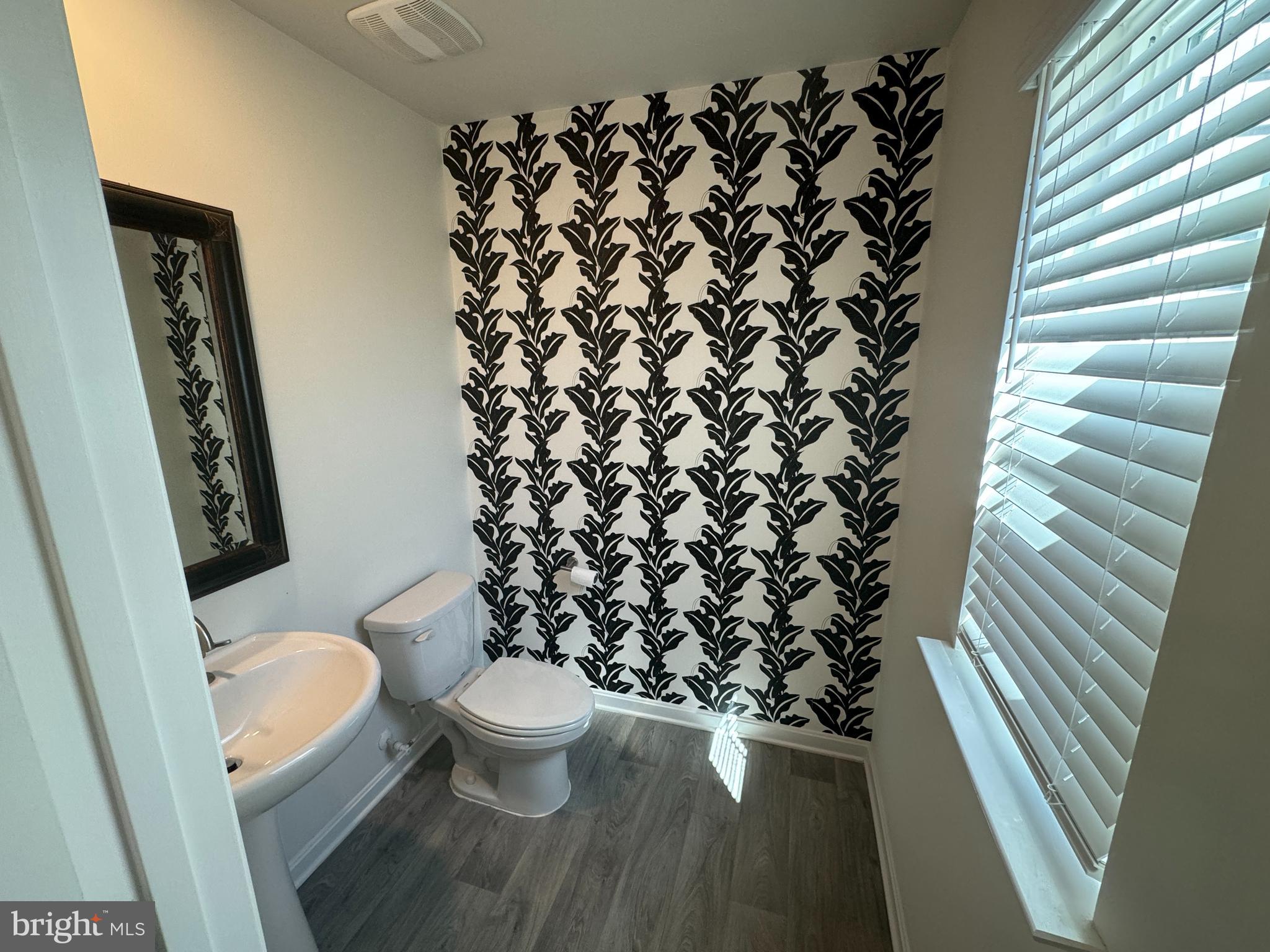 SHENANDOAH CROSSING - Residential Lease