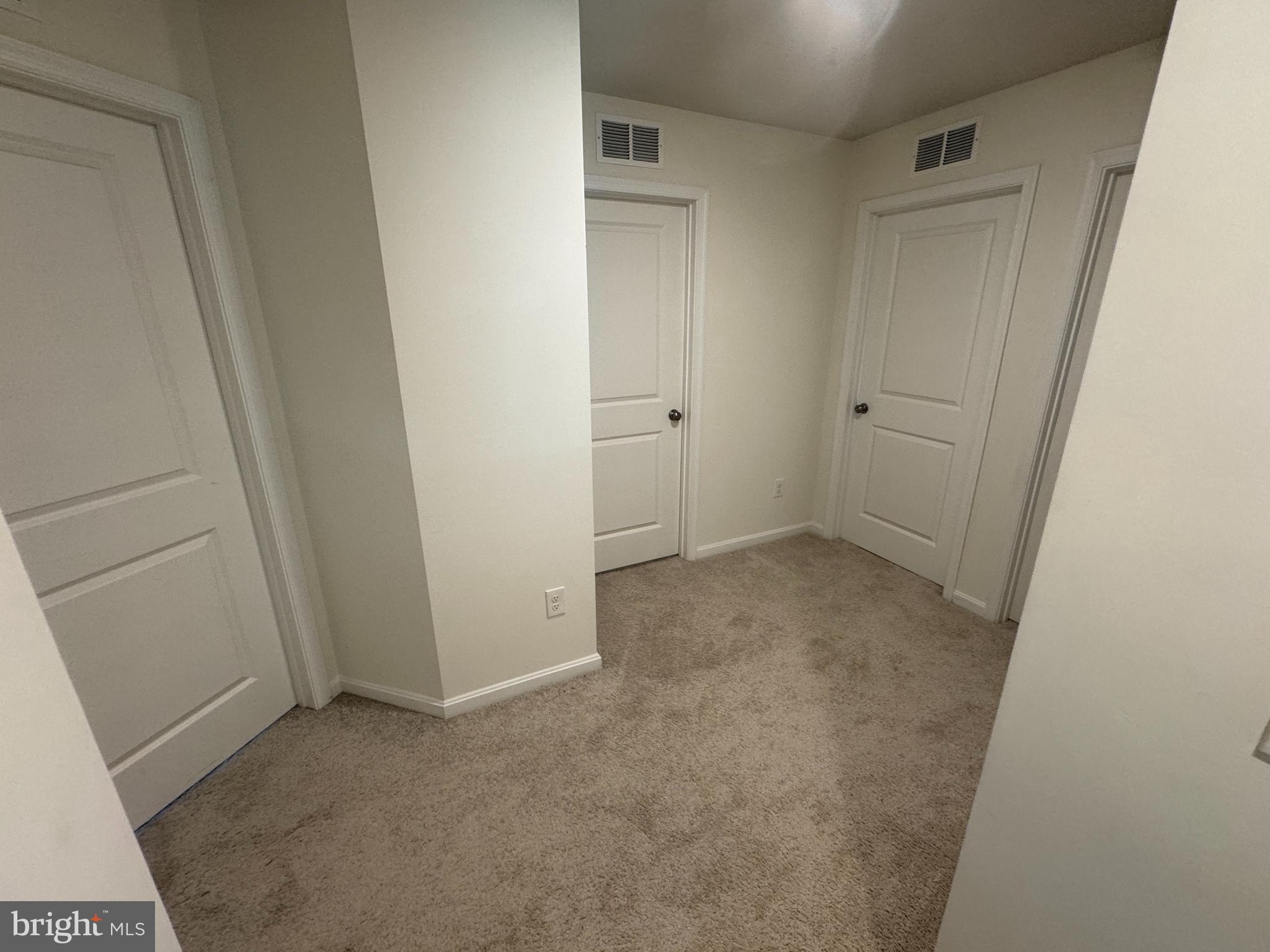 SHENANDOAH CROSSING - Residential Lease