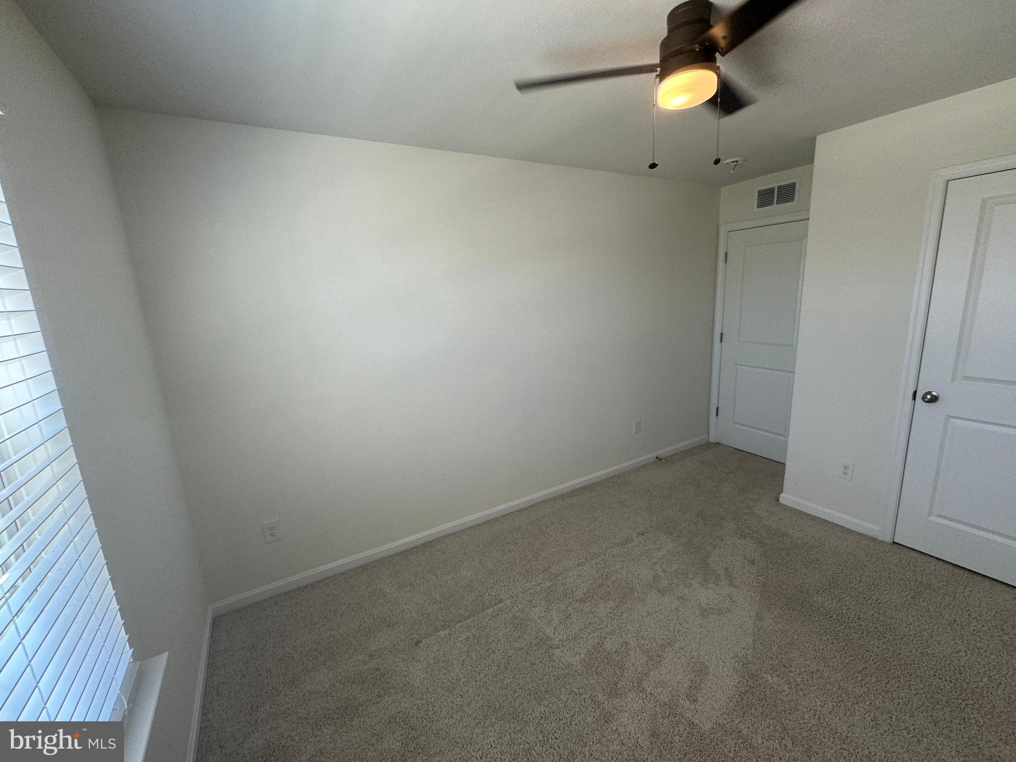 SHENANDOAH CROSSING - Residential Lease