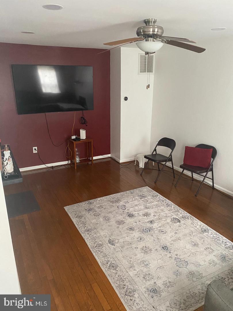 GROVEWOOD - Residential Lease