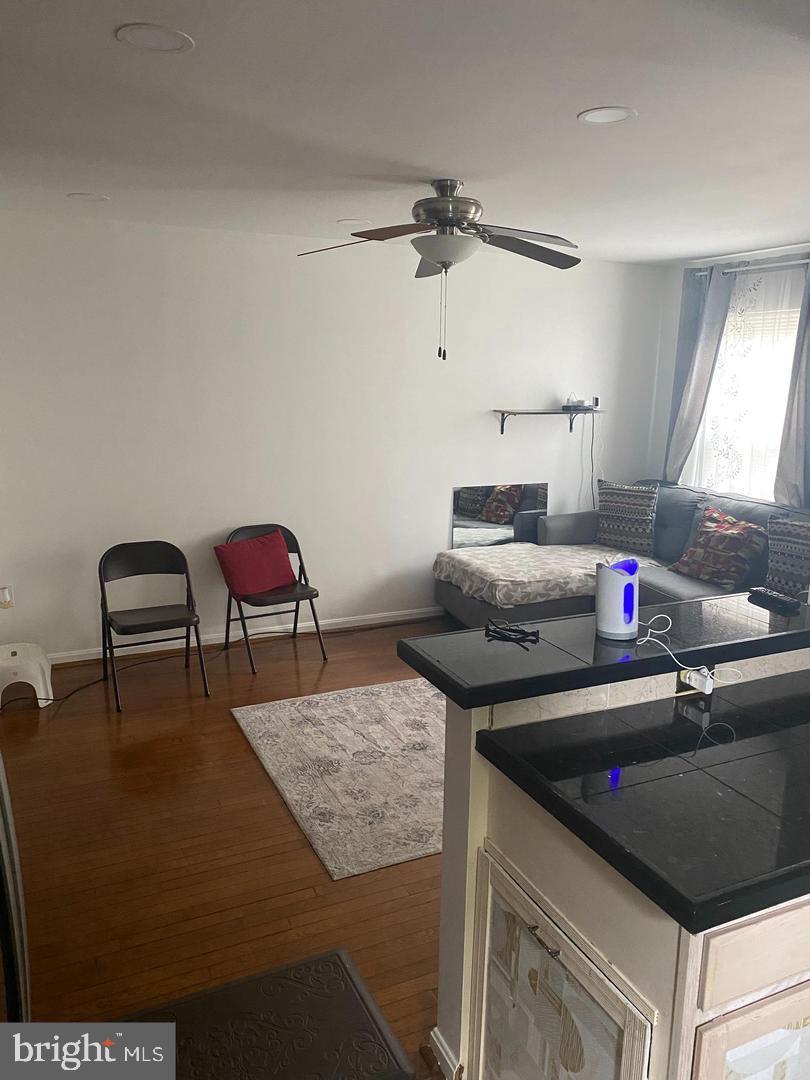 GROVEWOOD - Residential Lease