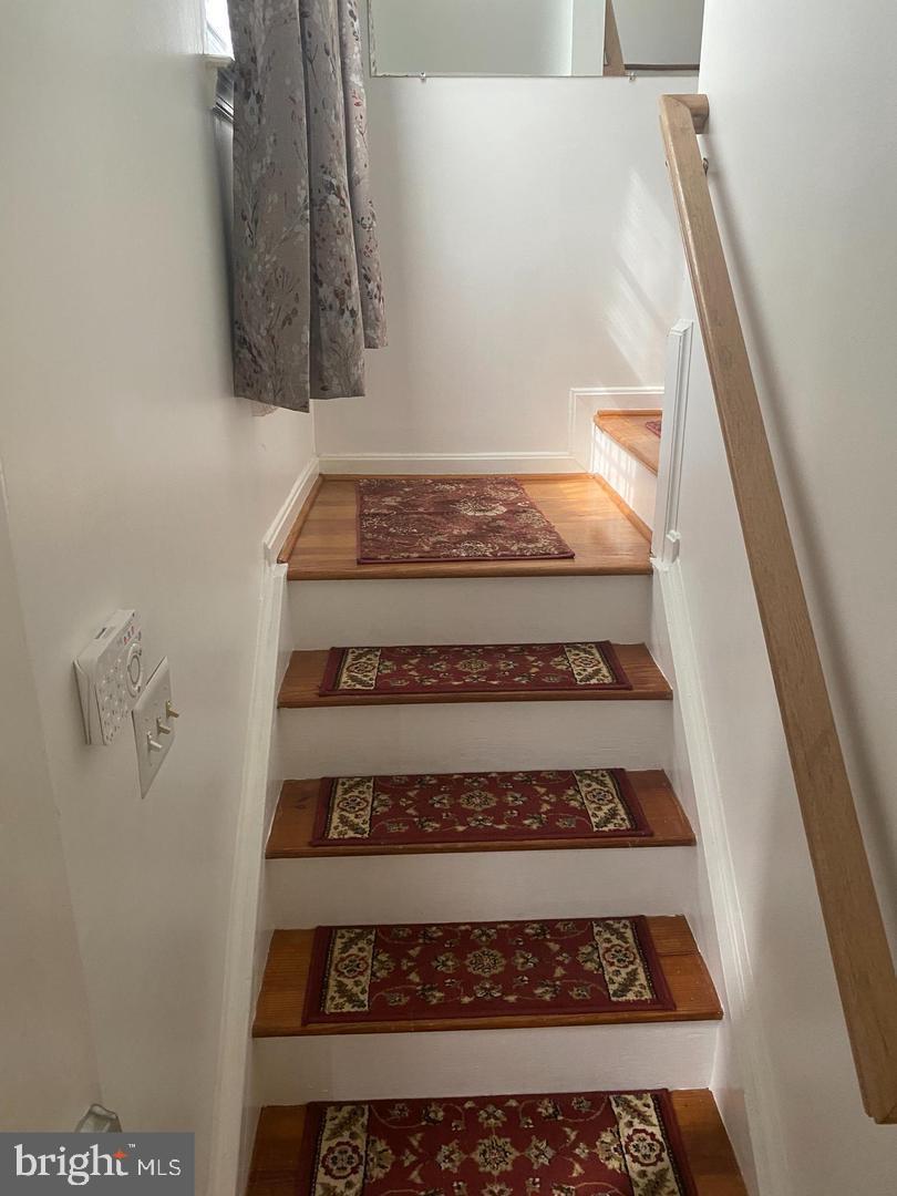 GROVEWOOD - Residential Lease