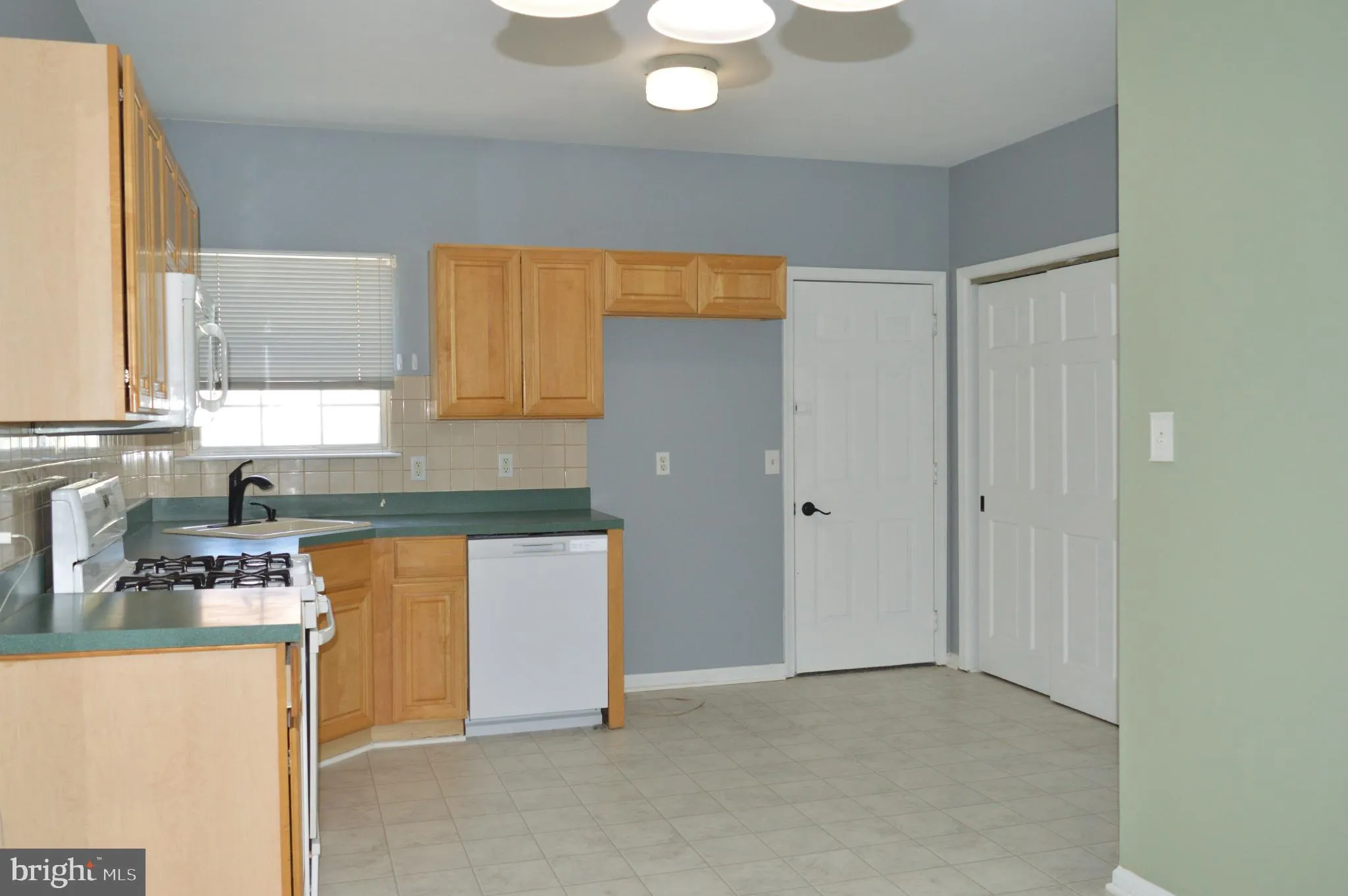 New Castle, Delaware 19720, United States, 4 Bedrooms Bedrooms, ,3 BathroomsBathrooms,Residential,Active,158515