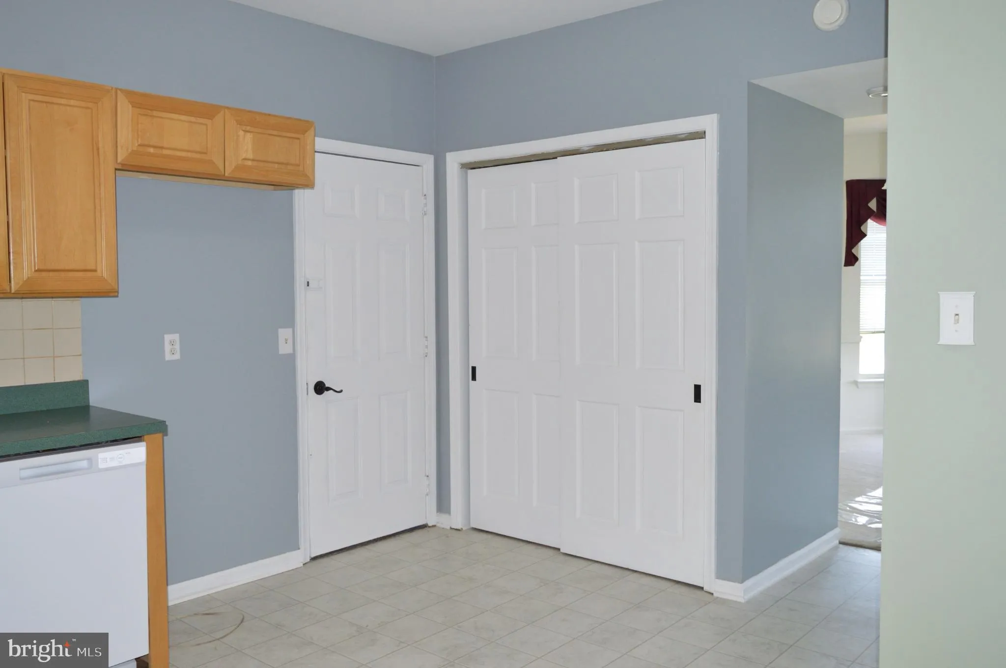 New Castle, Delaware 19720, United States, 4 Bedrooms Bedrooms, ,3 BathroomsBathrooms,Residential,Active,158515