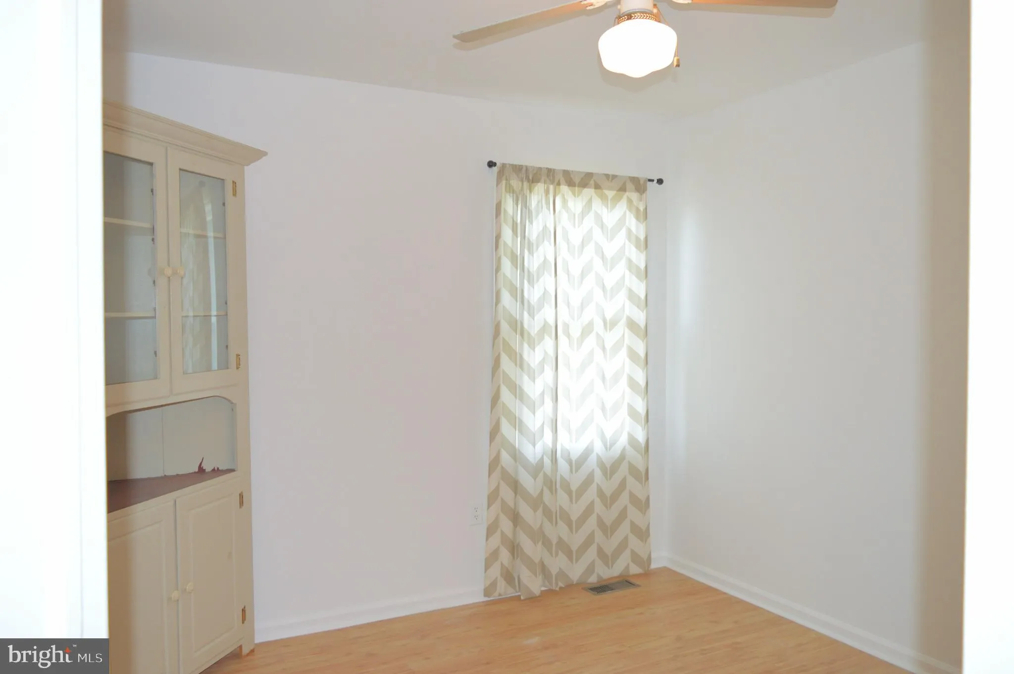 New Castle, Delaware 19720, United States, 4 Bedrooms Bedrooms, ,3 BathroomsBathrooms,Residential,Active,158515