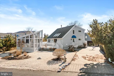 14 Buckingham Avenue, Harvey Cedars, NJ MLS: NJOC2031982