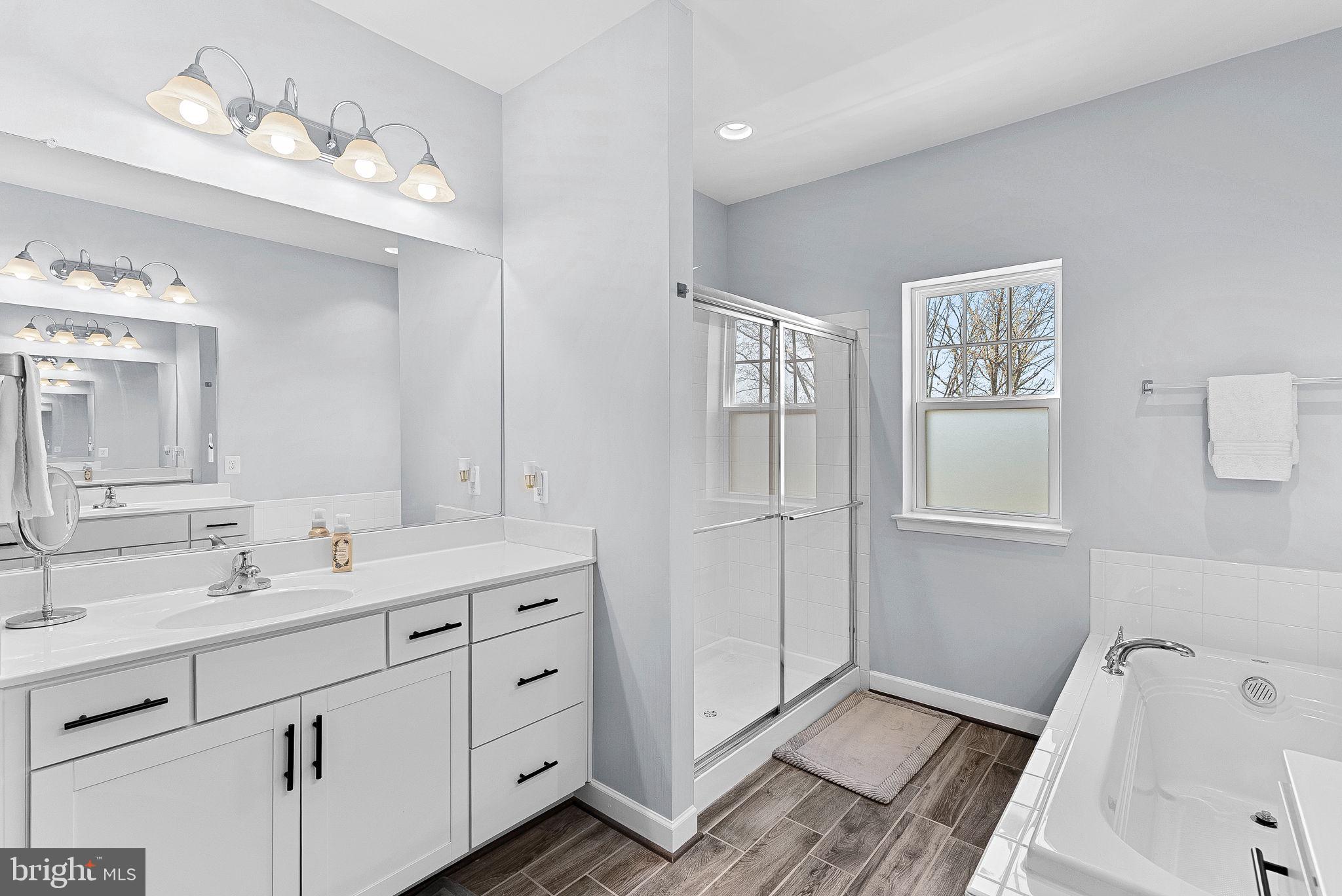 MAYFAIR - Residential