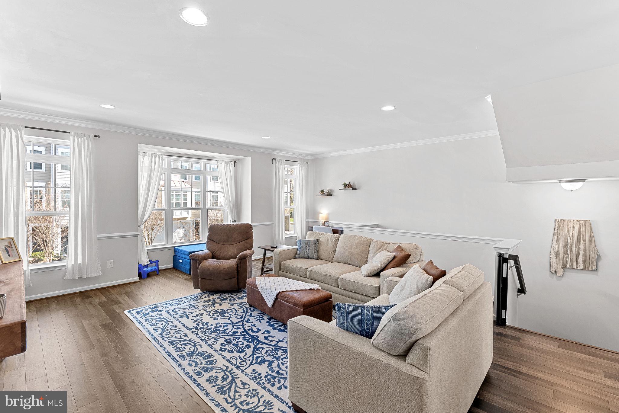 MAYFAIR - Residential