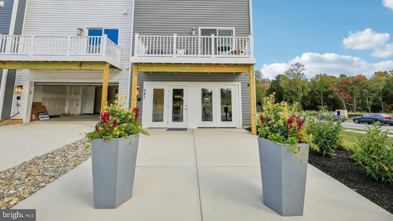 MAGNOLIA LANDING - Residential