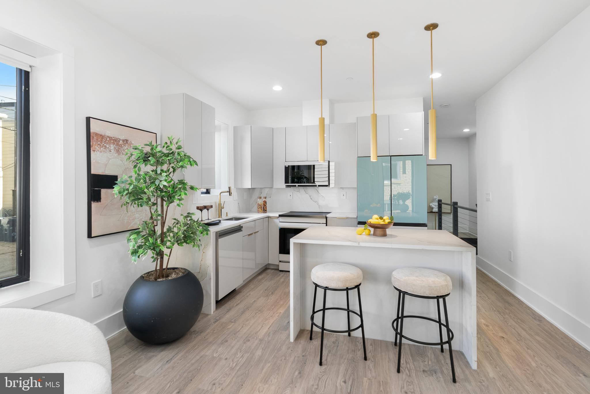 1140 OATES STREET NE 101