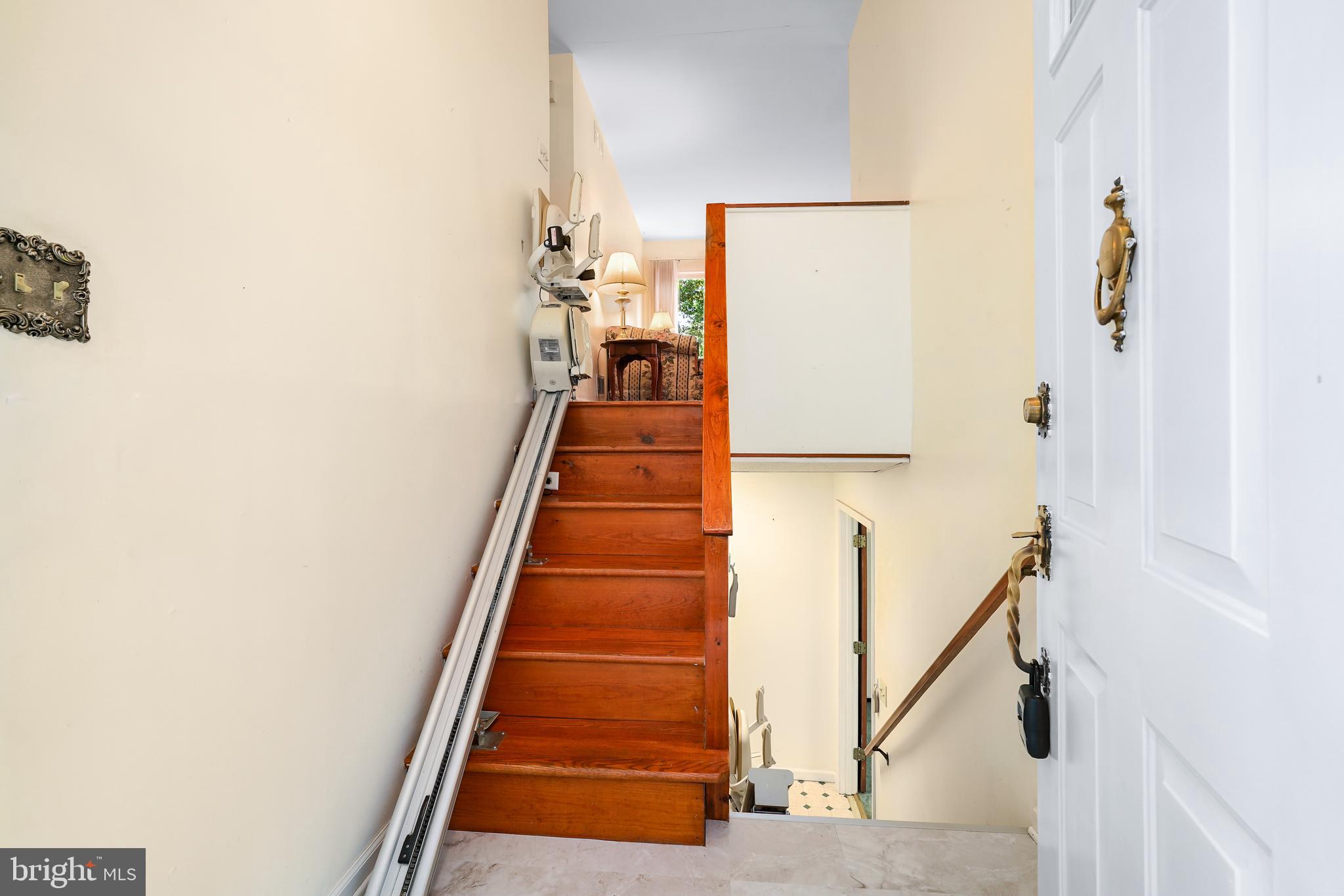 32 CRESTWOOD DRIVE