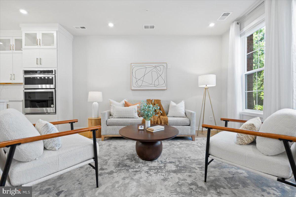 UNION PARK AT MCLEAN - Residential