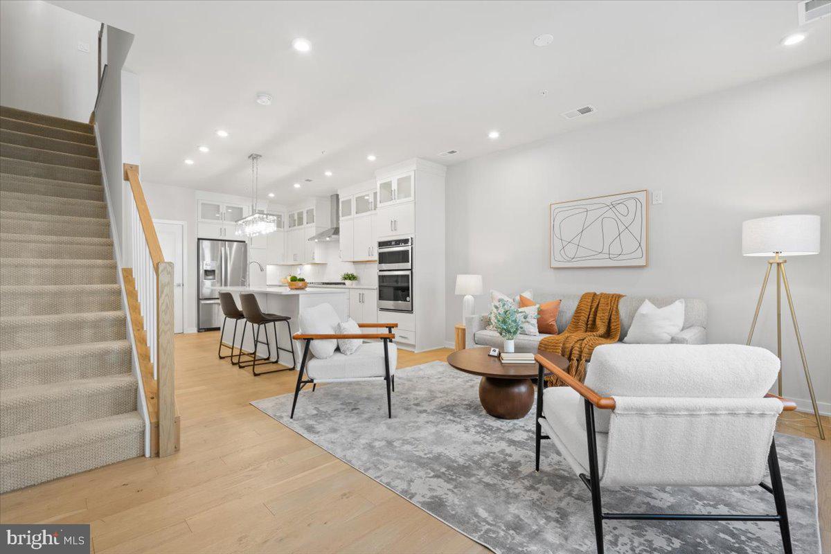 UNION PARK AT MCLEAN - Residential