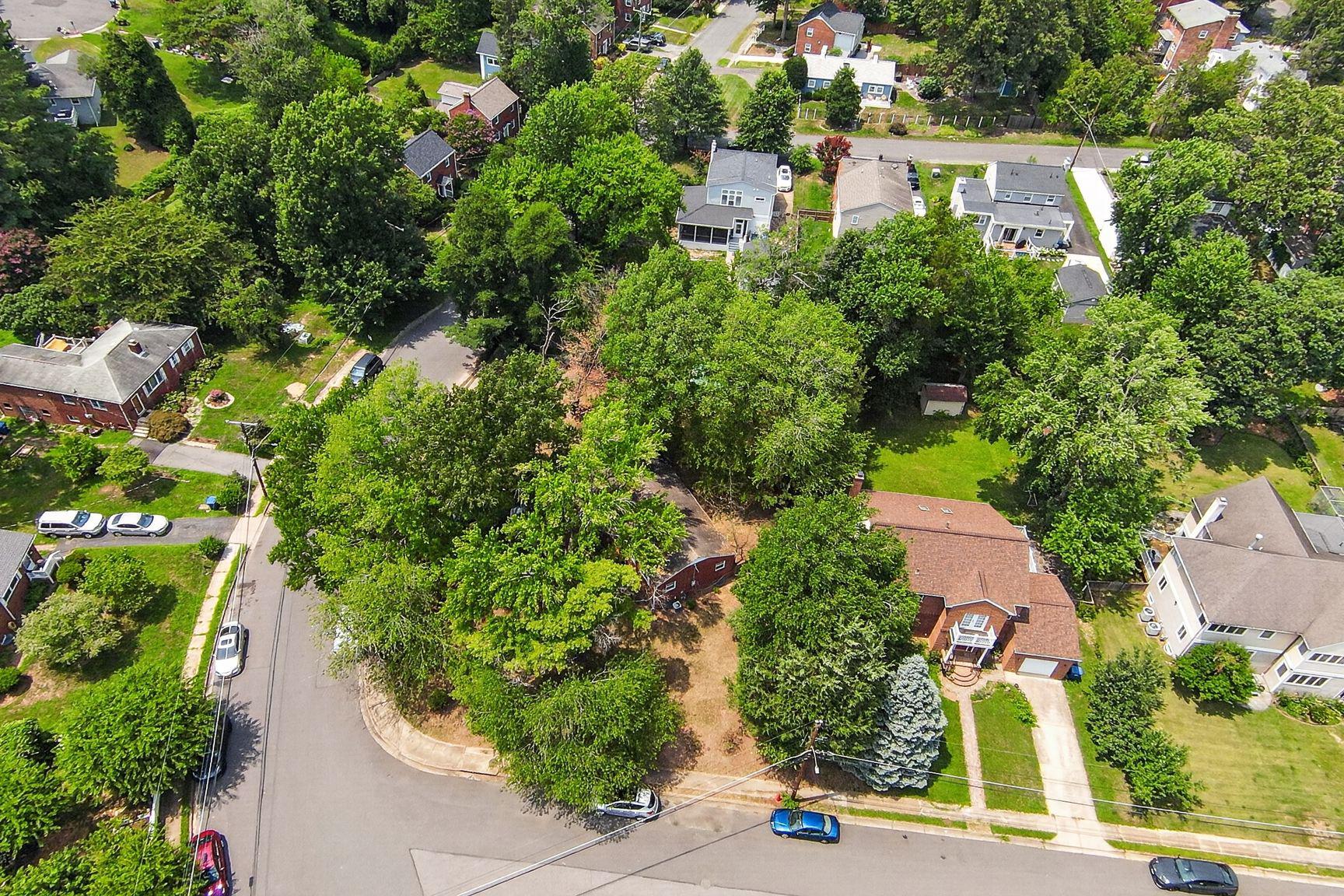 3122 COLLIE LANE