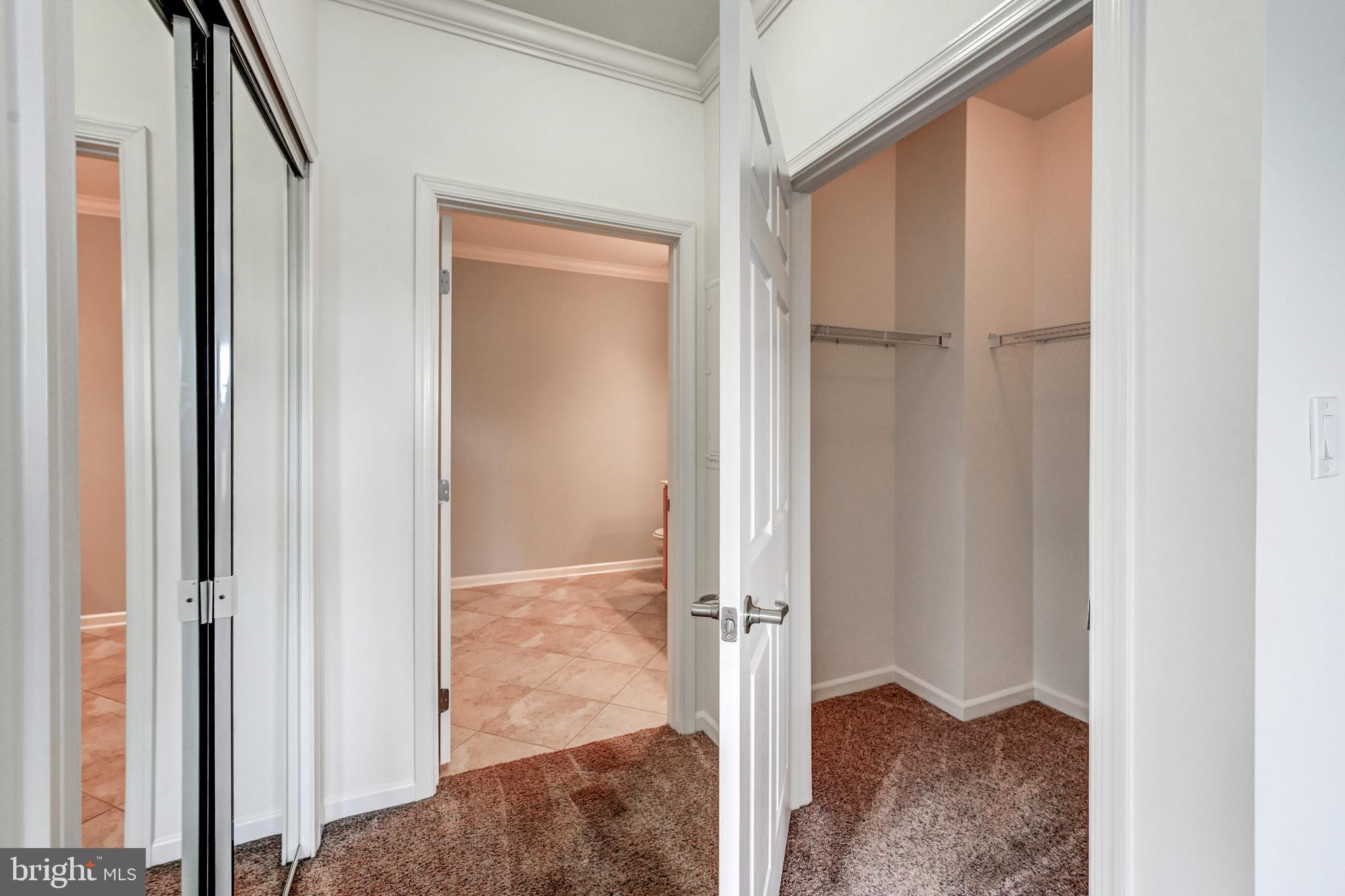 ELKRIDGE CROSSING - Residential