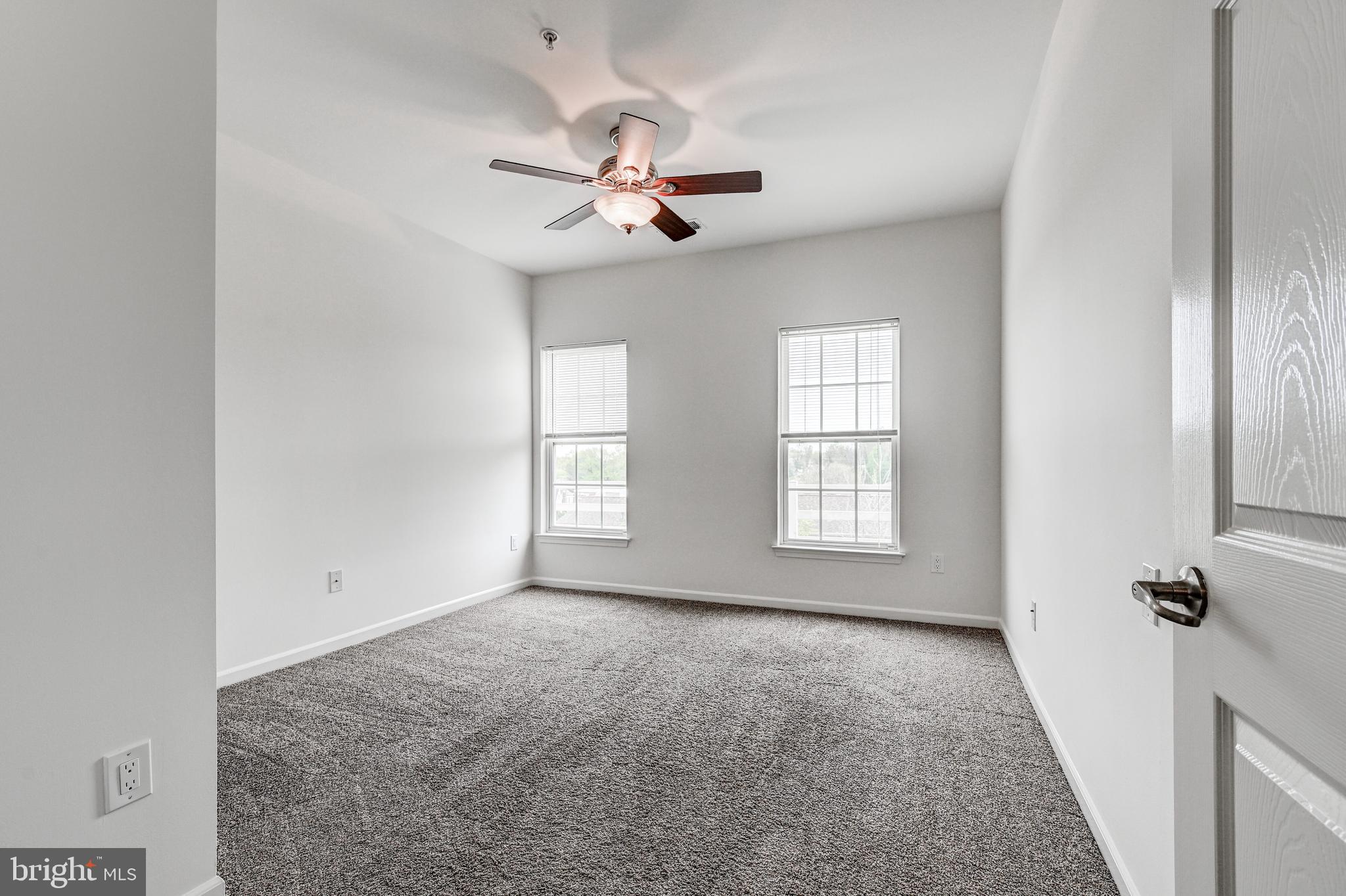 ELKRIDGE CROSSING - Residential