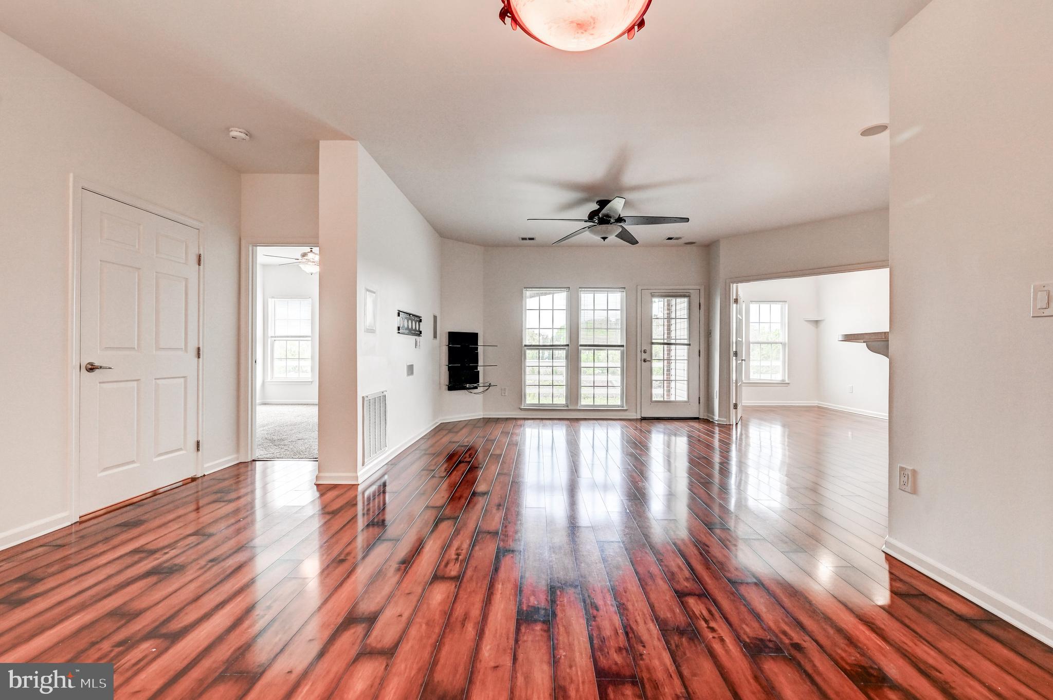 ELKRIDGE CROSSING - Residential